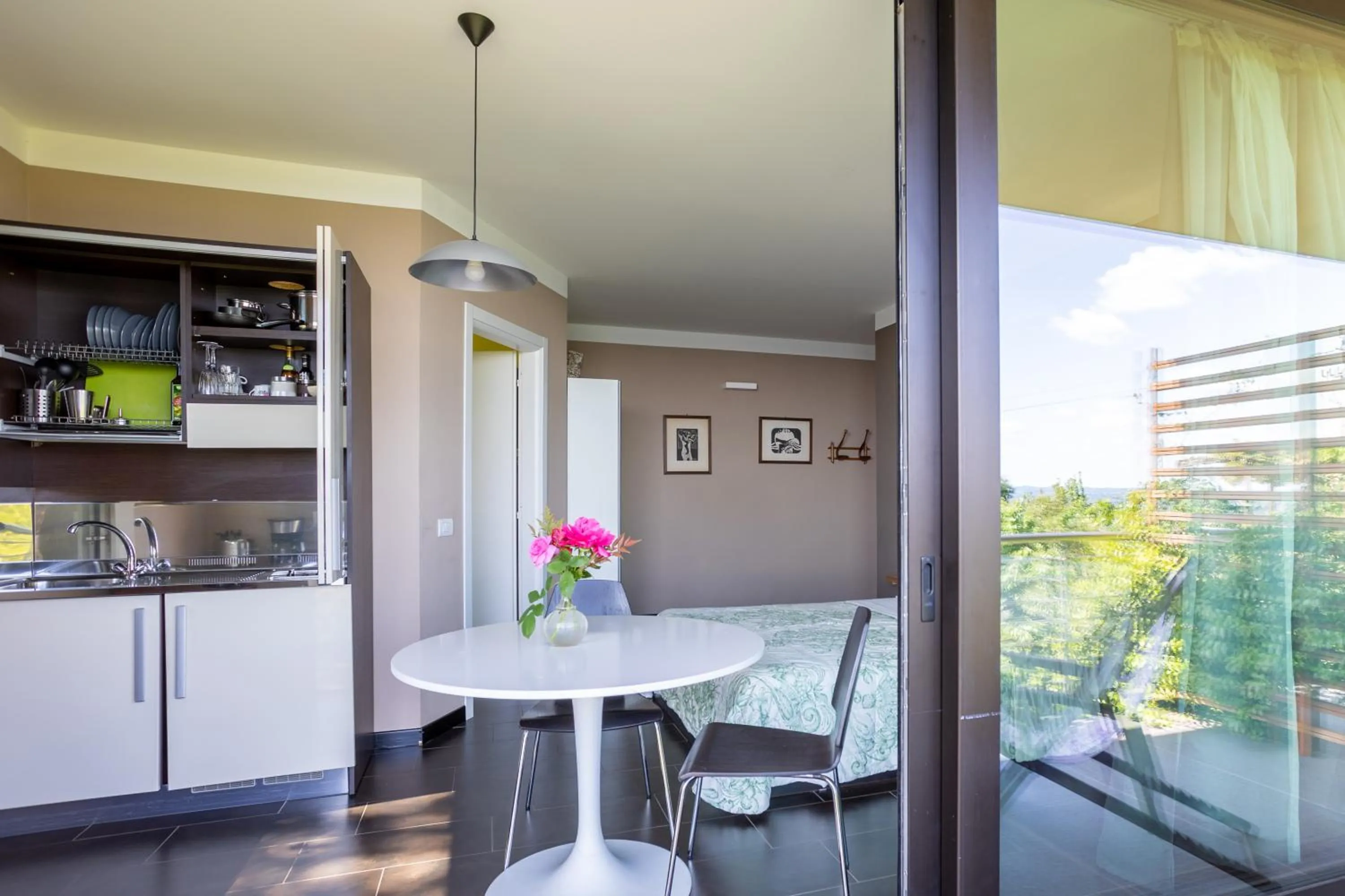 Kitchen or kitchenette in La TORRETTA Studios & Suite