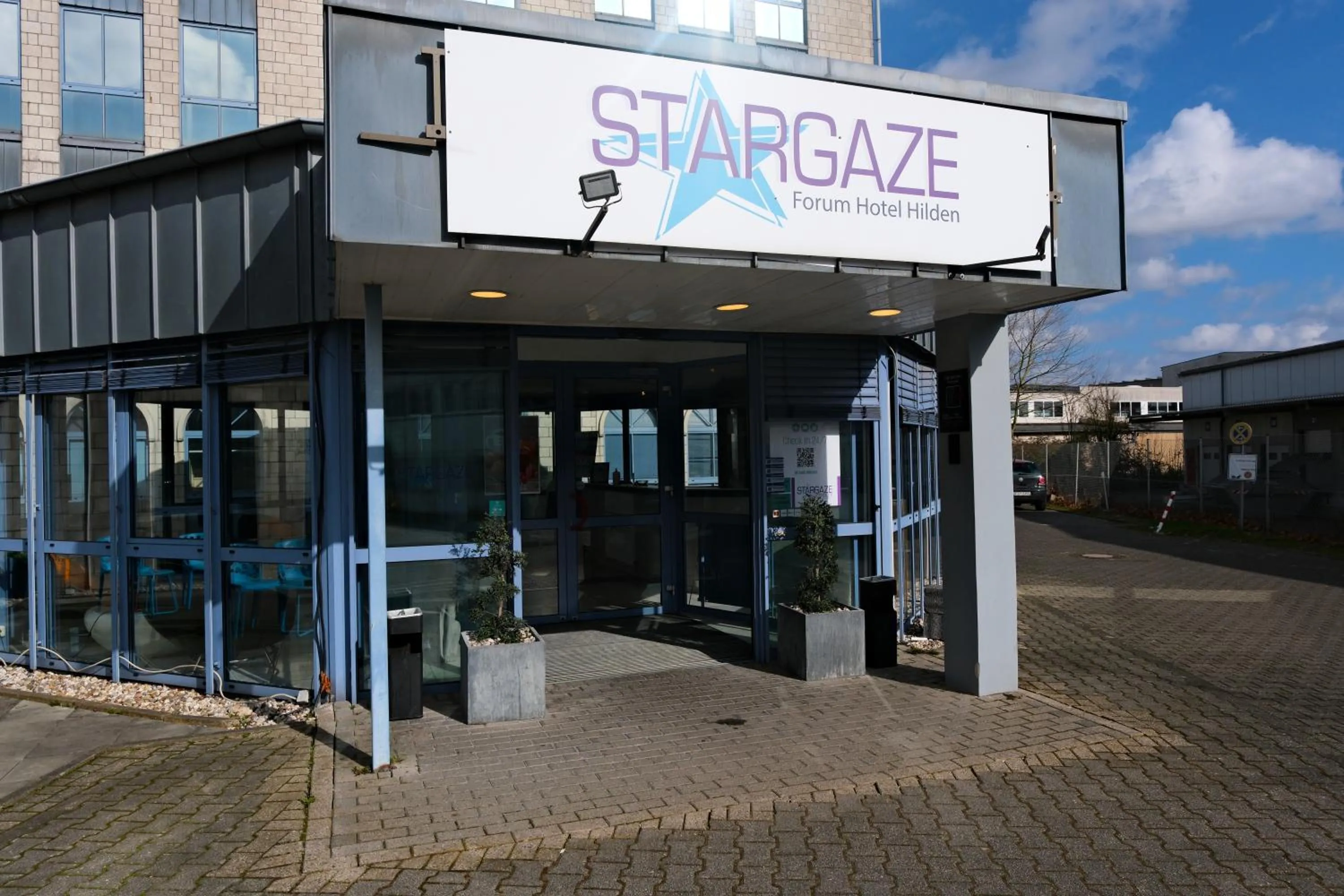 Property building in Stargaze Forum Hotel Düsseldorf-Hilden
