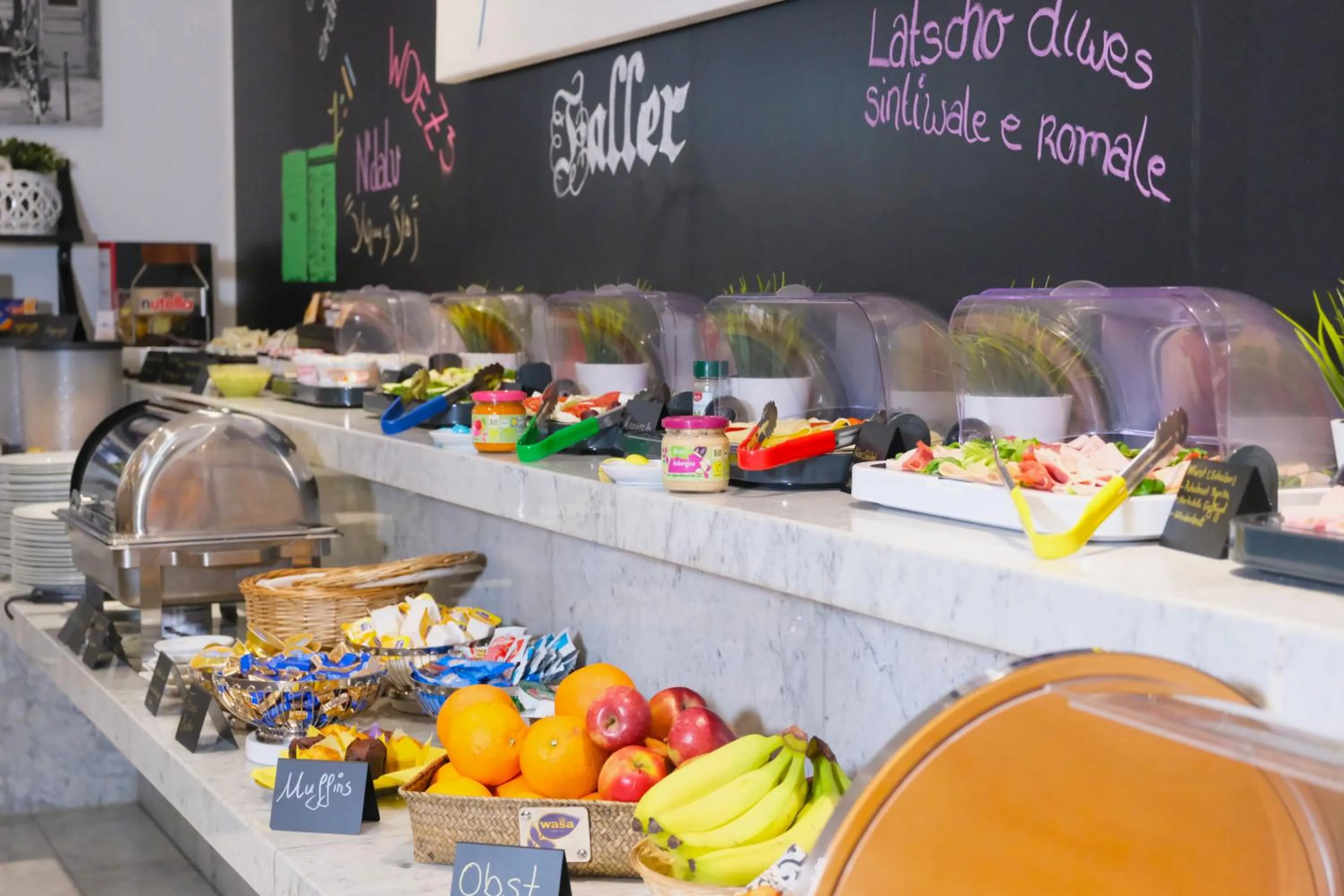 Food and drinks in Stargaze Forum Hotel Düsseldorf-Hilden