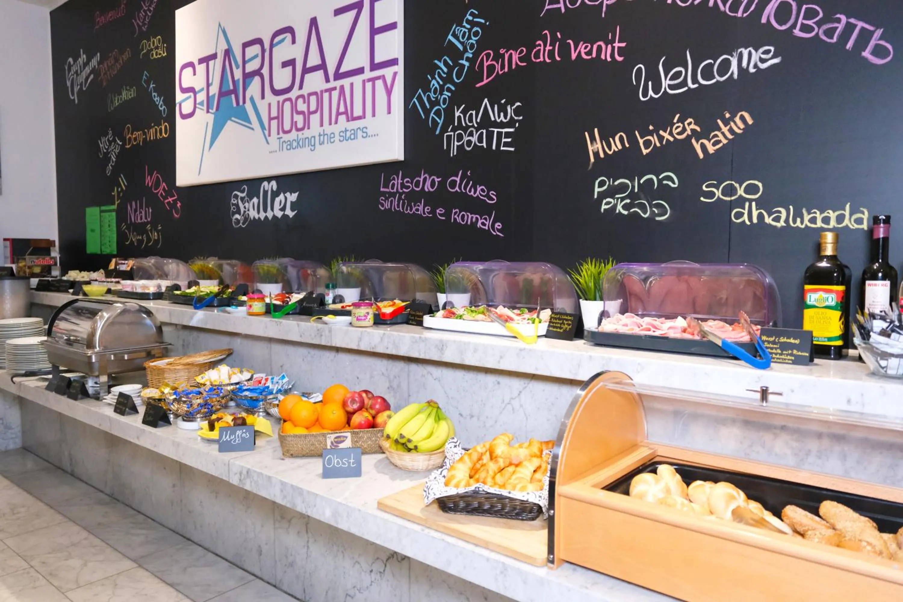 Food and drinks in Stargaze Forum Hotel Düsseldorf-Hilden