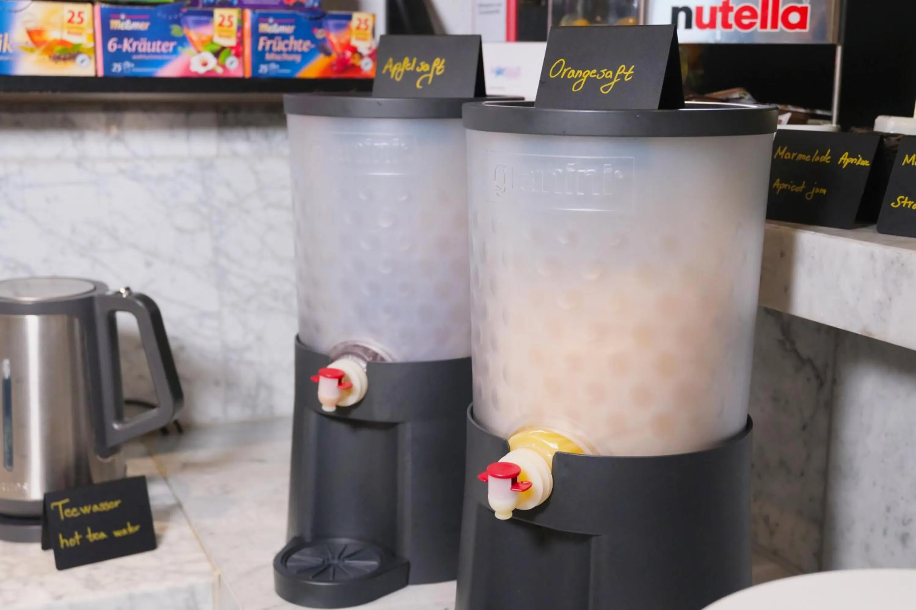 Buffet breakfast in Stargaze Forum Hotel Düsseldorf-Hilden