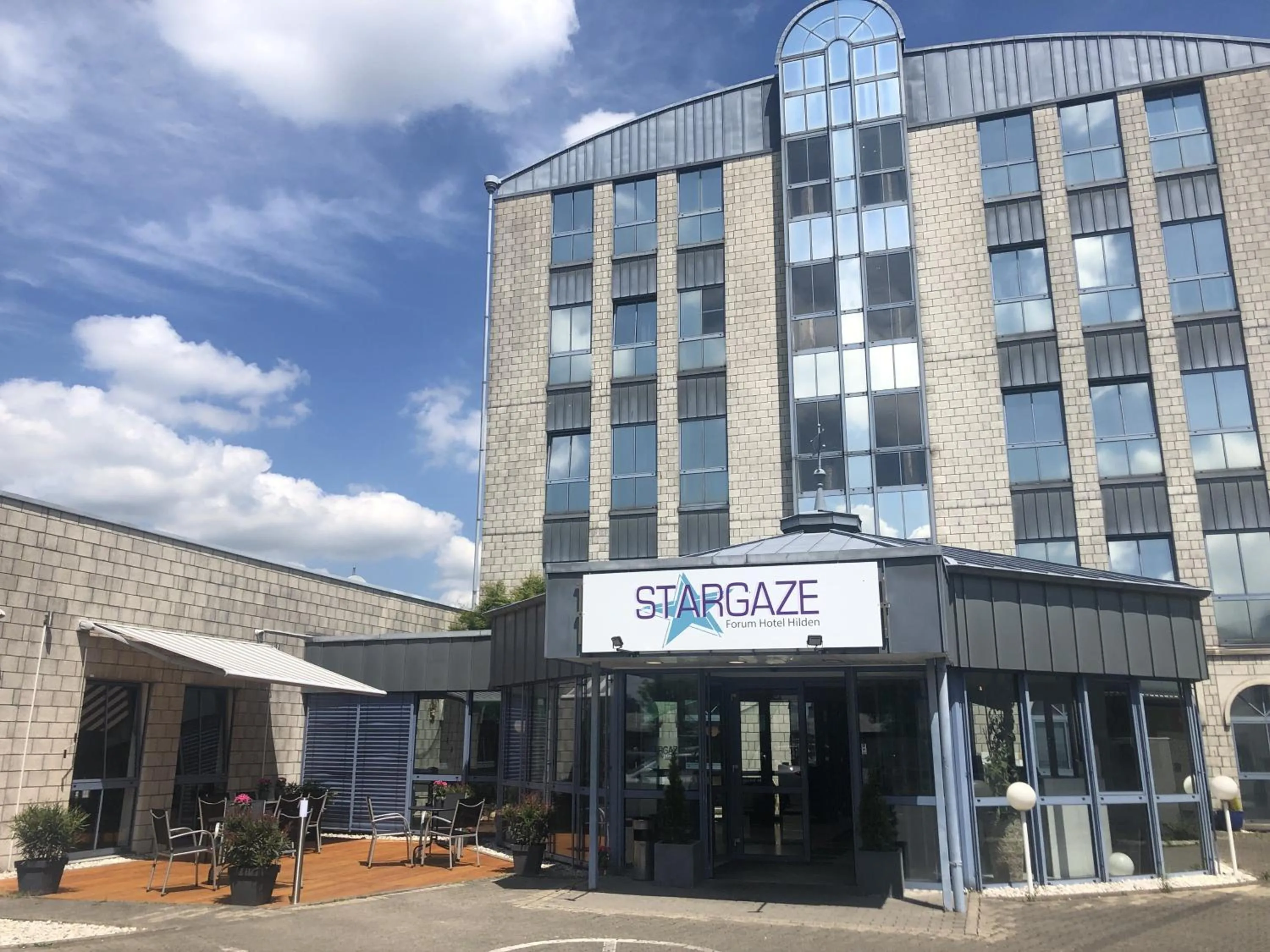 Property building in Stargaze Forum Hotel Düsseldorf-Hilden
