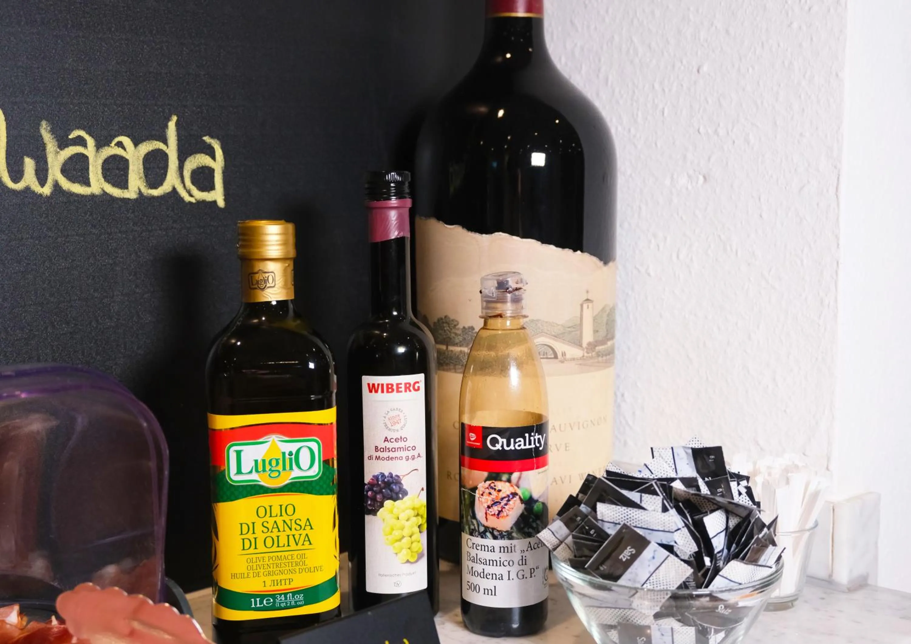 Buffet breakfast in Stargaze Forum Hotel Düsseldorf-Hilden