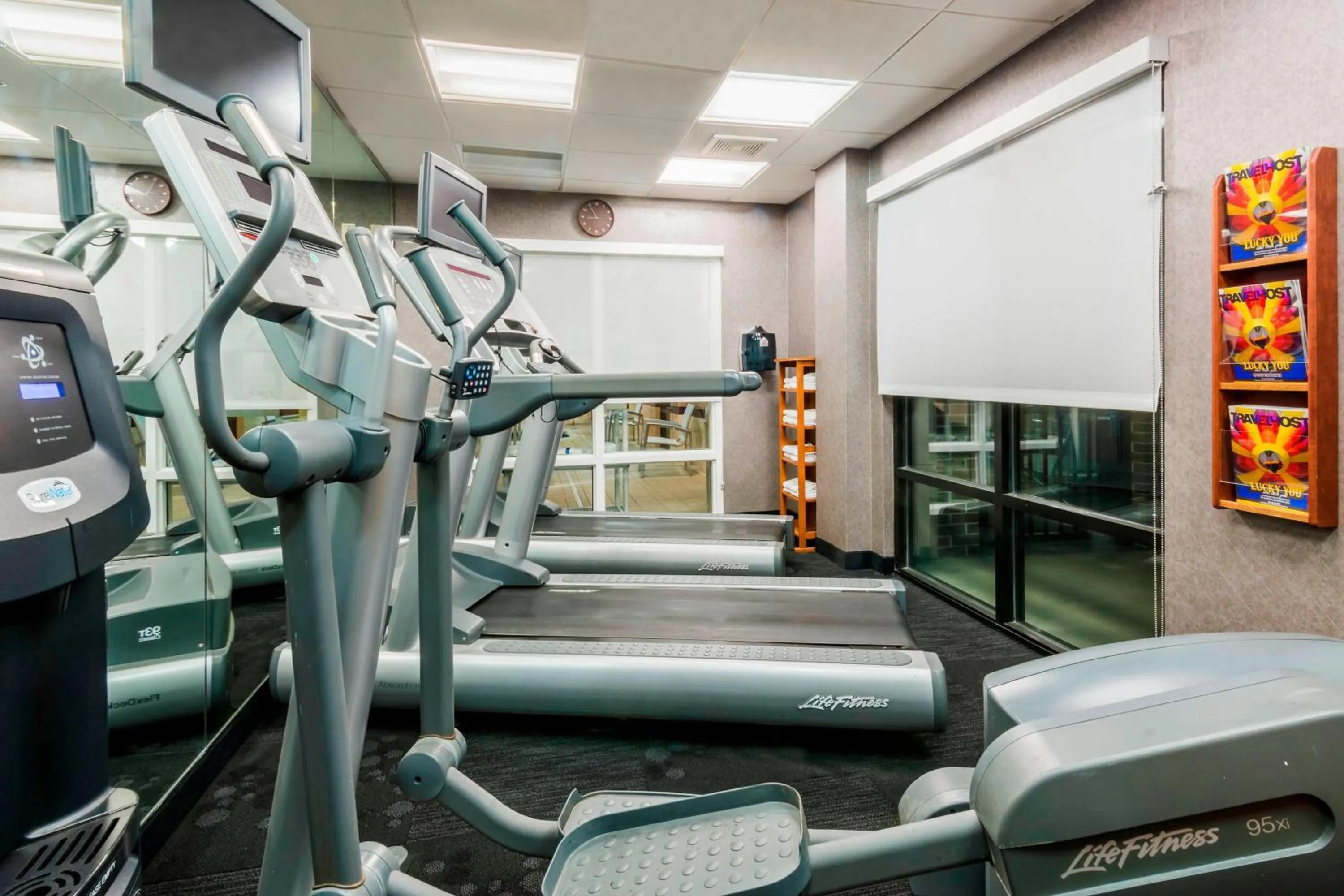 Fitness centre/facilities in SpringHill Suites Richmond Northwest