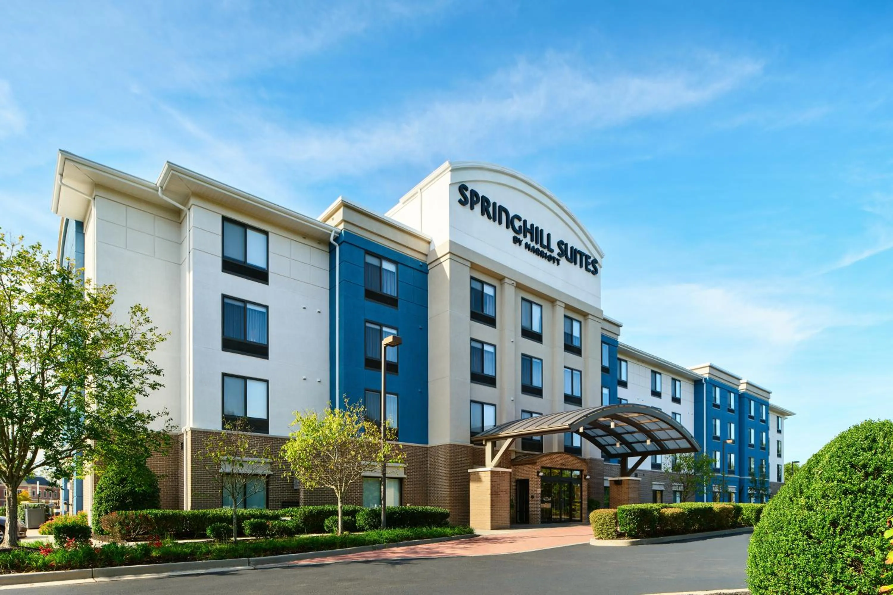 Property building in SpringHill Suites Richmond Northwest