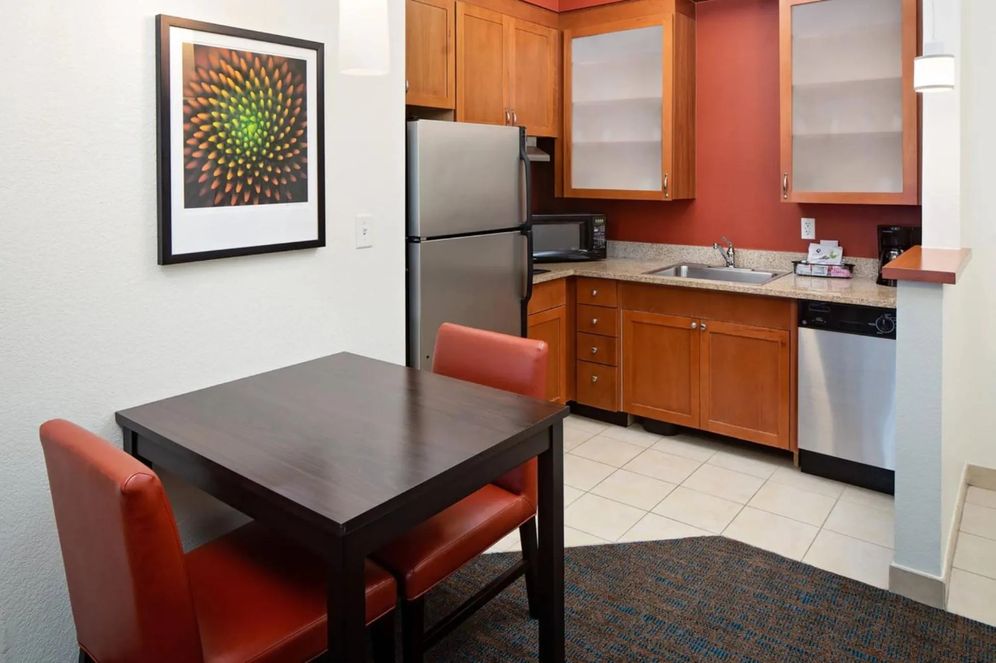 Kitchen or kitchenette in Residence Inn Richmond West End