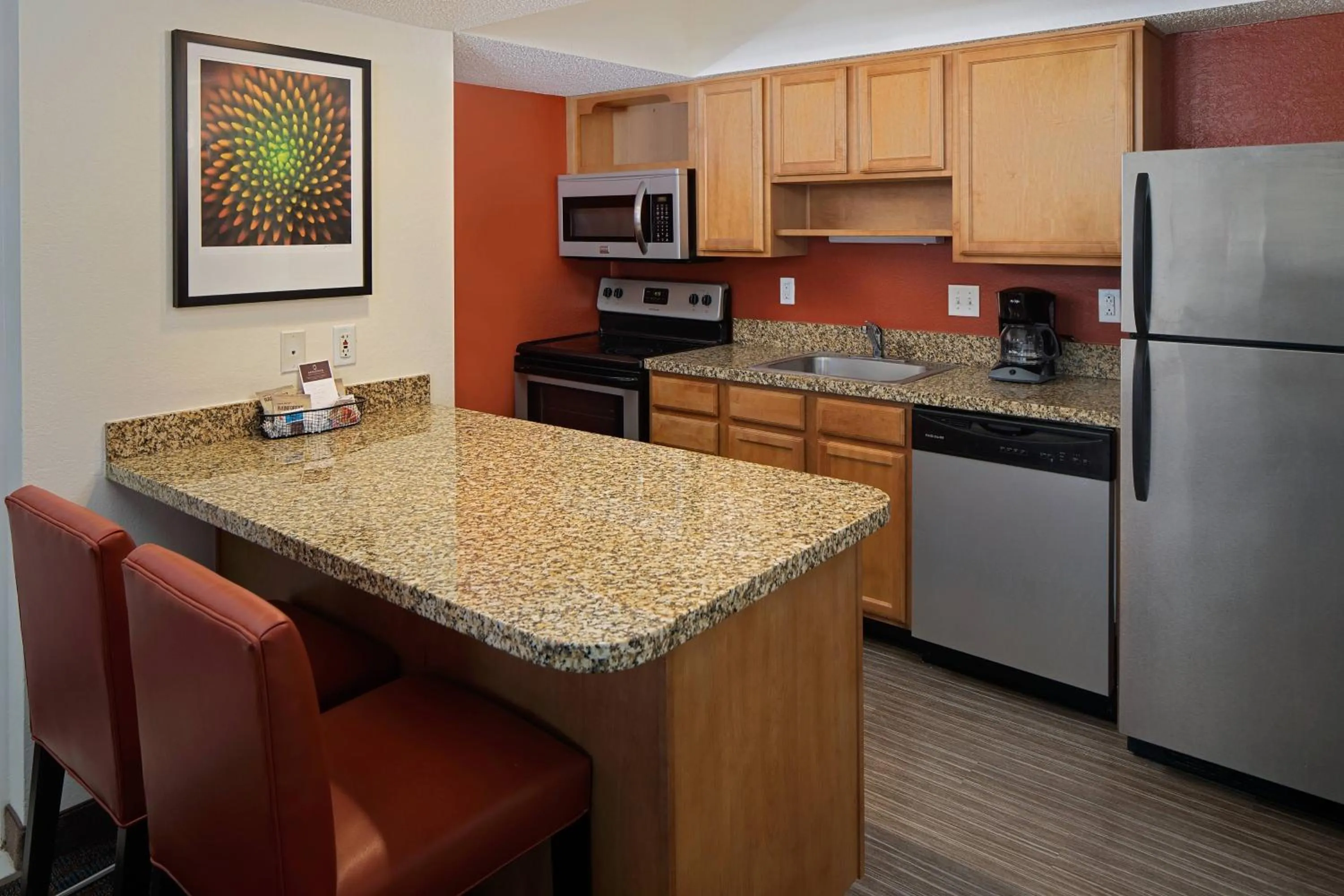 Kitchen or kitchenette in Residence Inn Richmond West End
