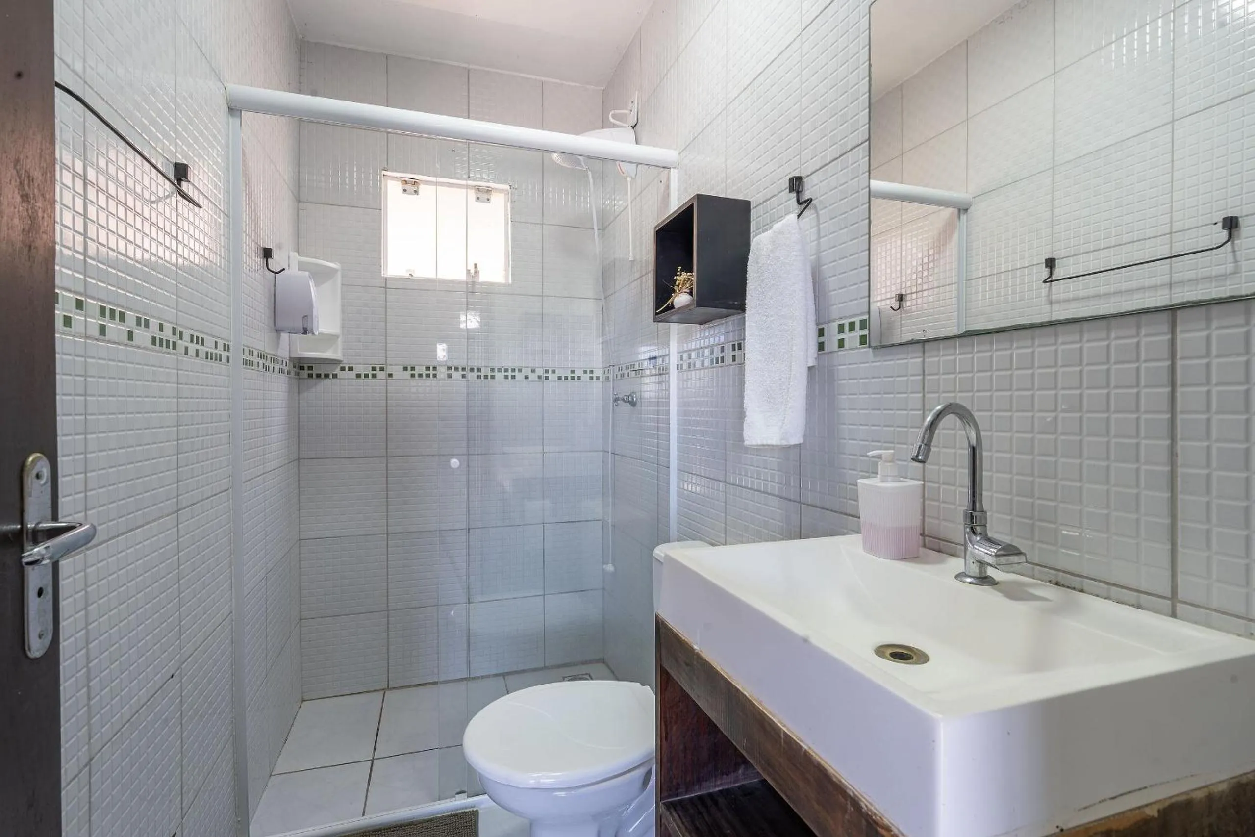 Toilet in Pousada Hanalie by - Easy Hotéis