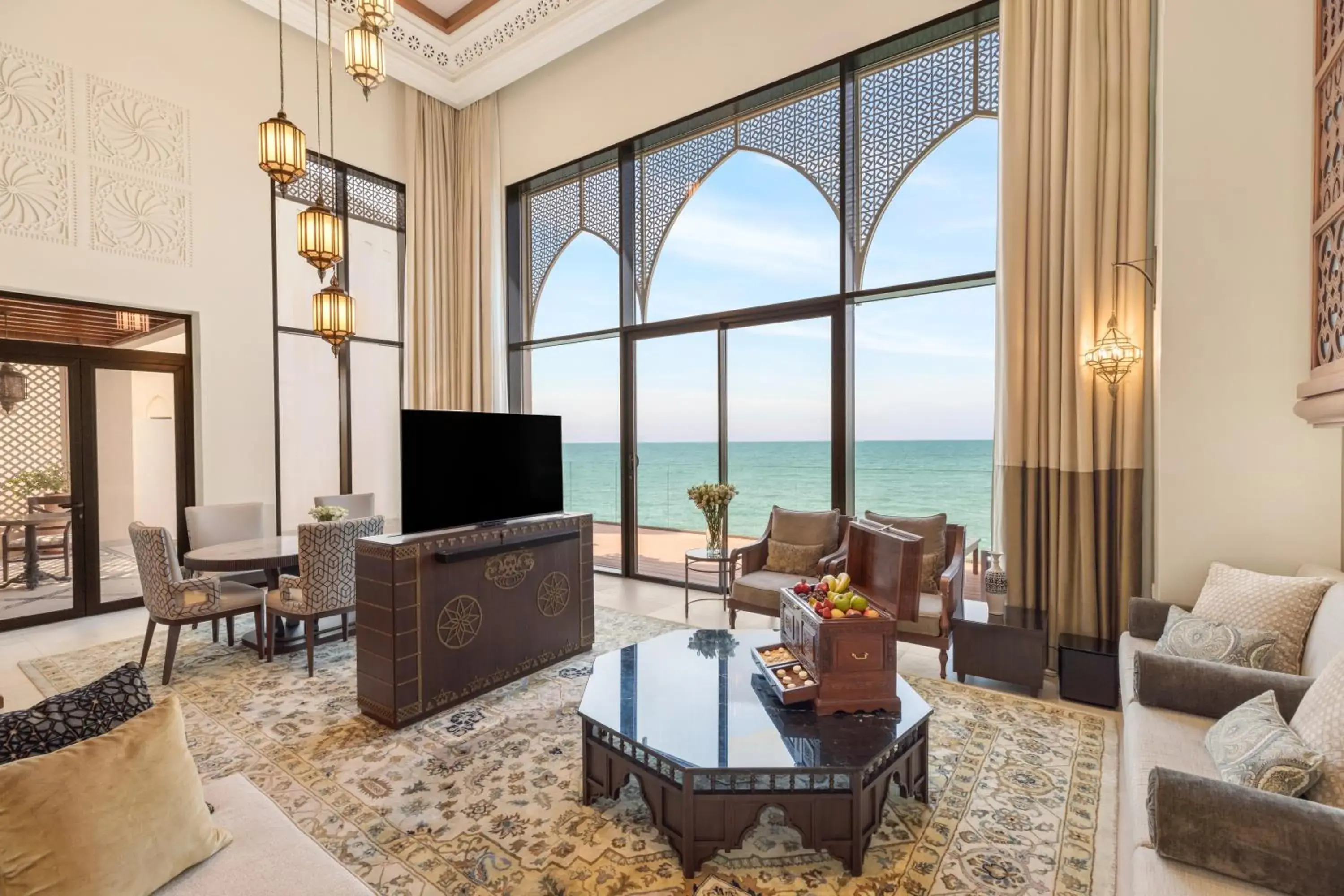 Living room, Seating Area in Sofitel Bahrain Zallaq Thalassa Sea & Spa