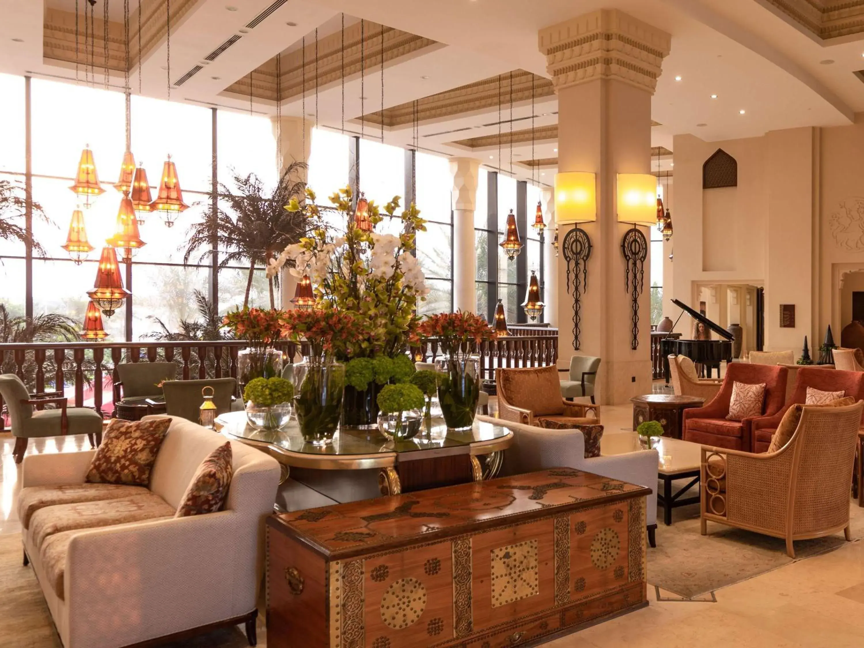 Lounge or bar in Sofitel Bahrain Zallaq Thalassa Sea & Spa