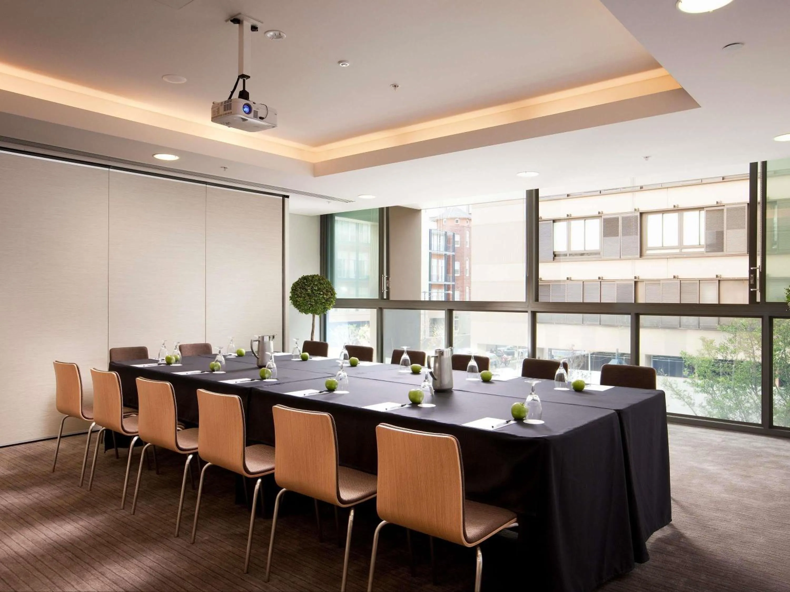 Meeting/conference room in Novotel Newcastle Beach