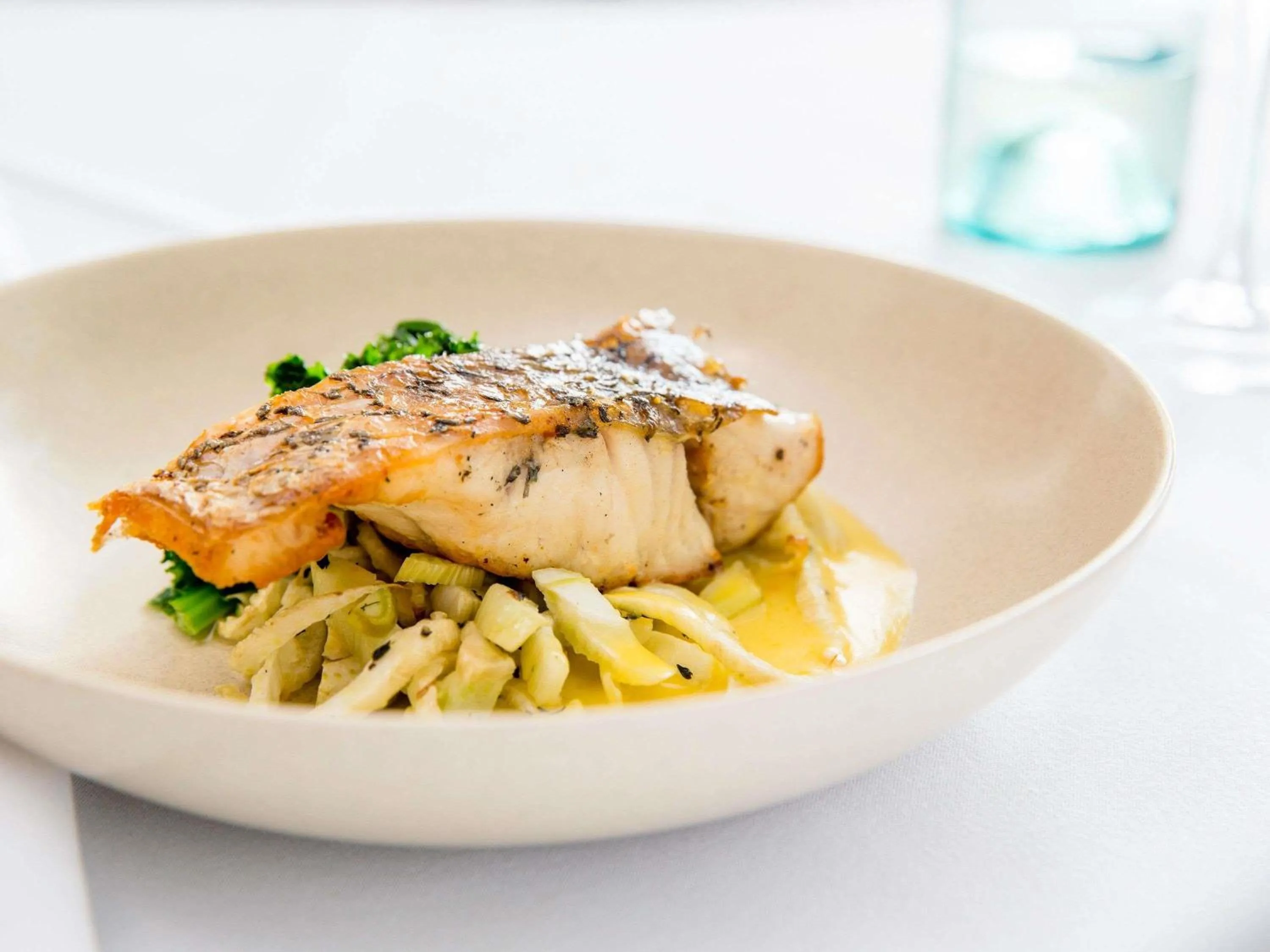 Restaurant/places to eat in Novotel Newcastle Beach