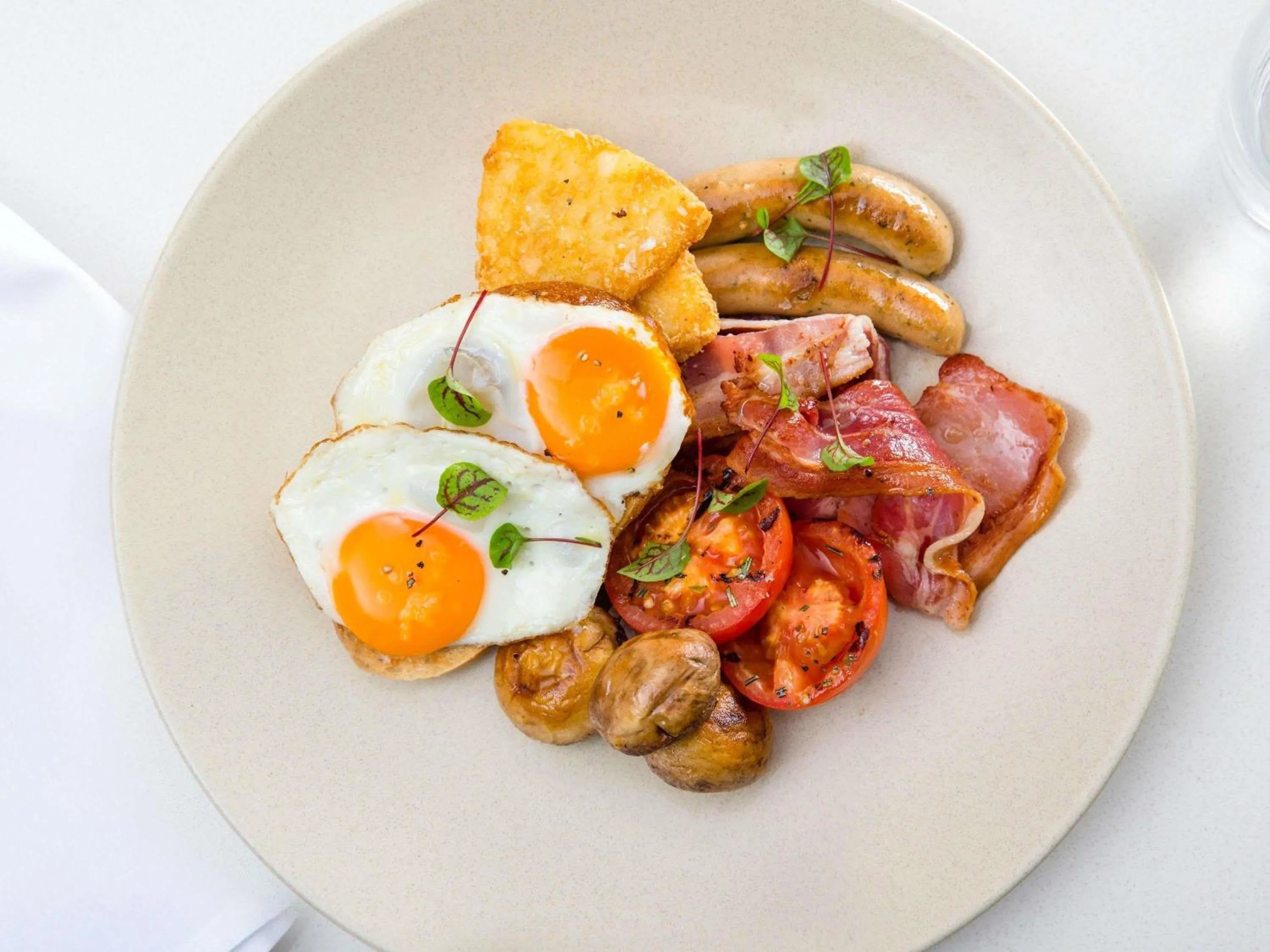 Restaurant/places to eat in Novotel Newcastle Beach