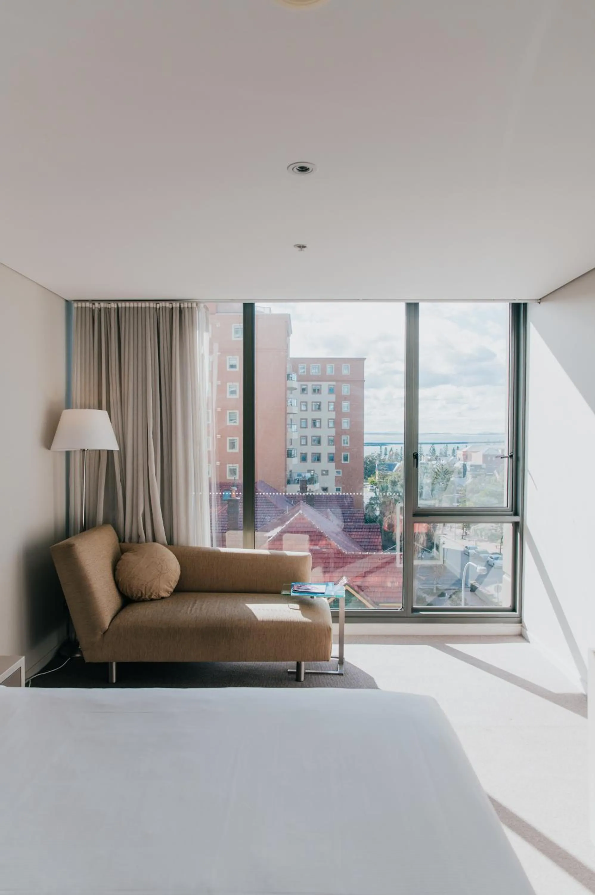 Sea view, Bed in Novotel Newcastle Beach