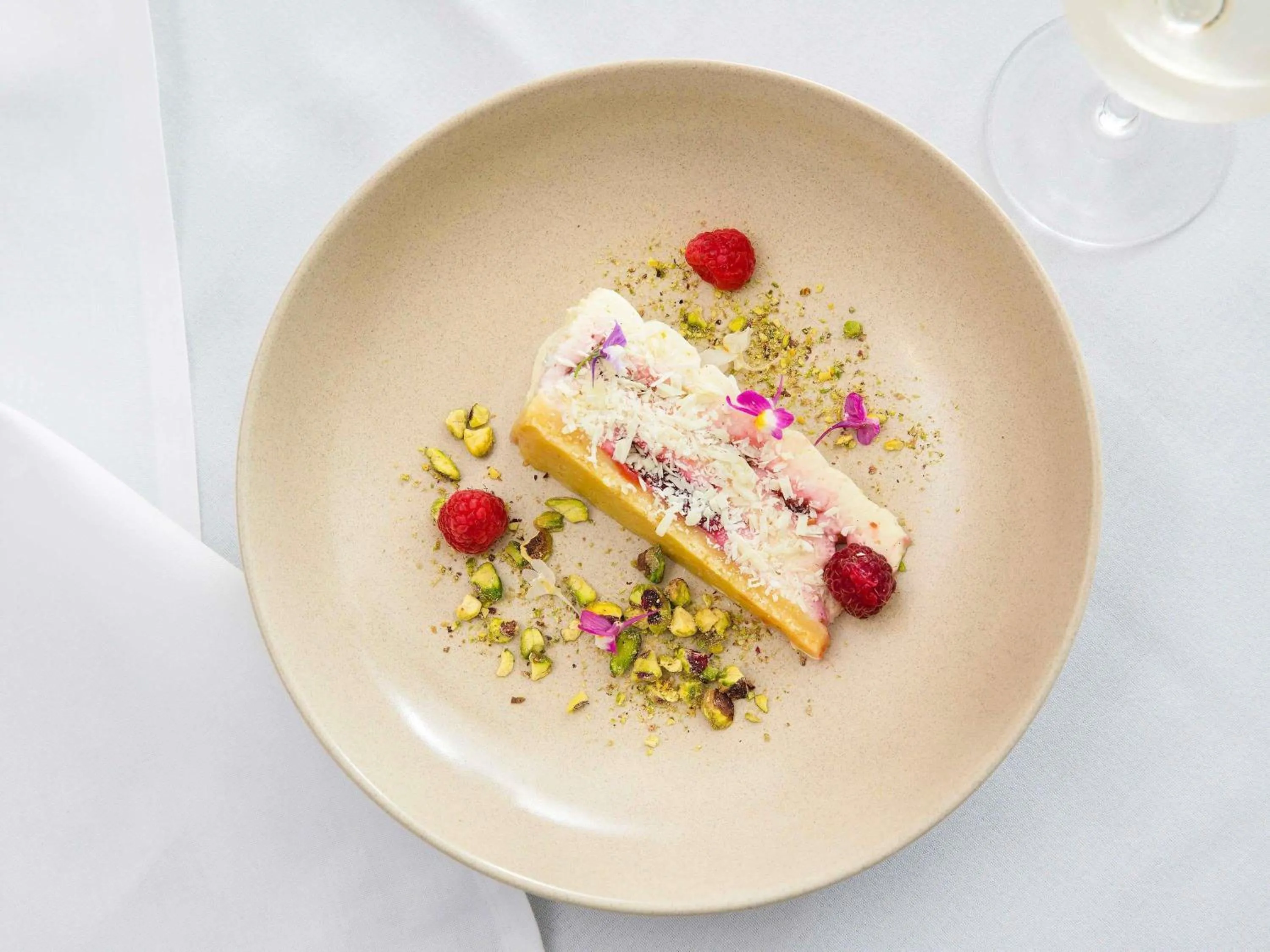 Restaurant/places to eat in Novotel Newcastle Beach