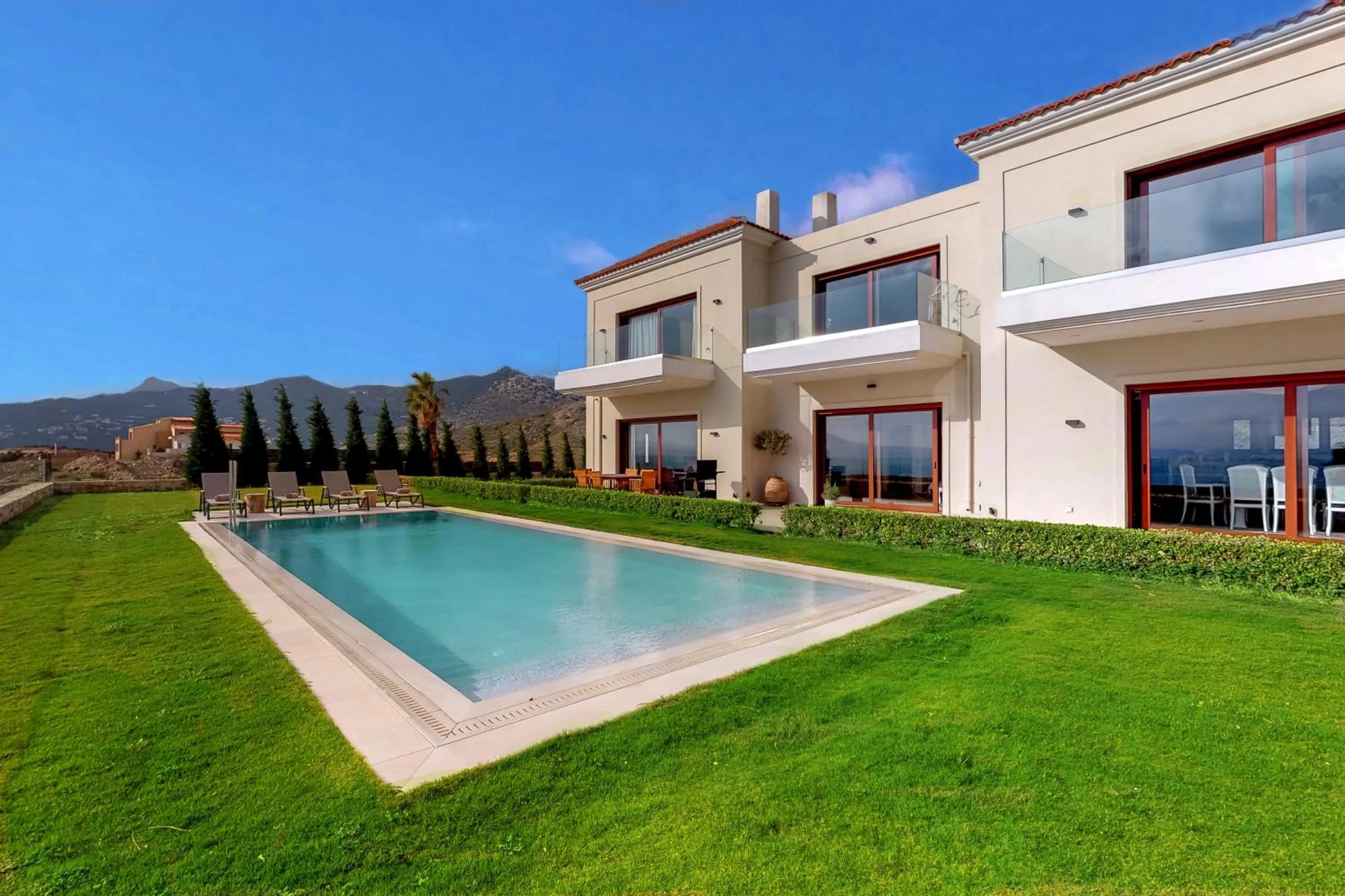 Property building in Ocean Villas Complex