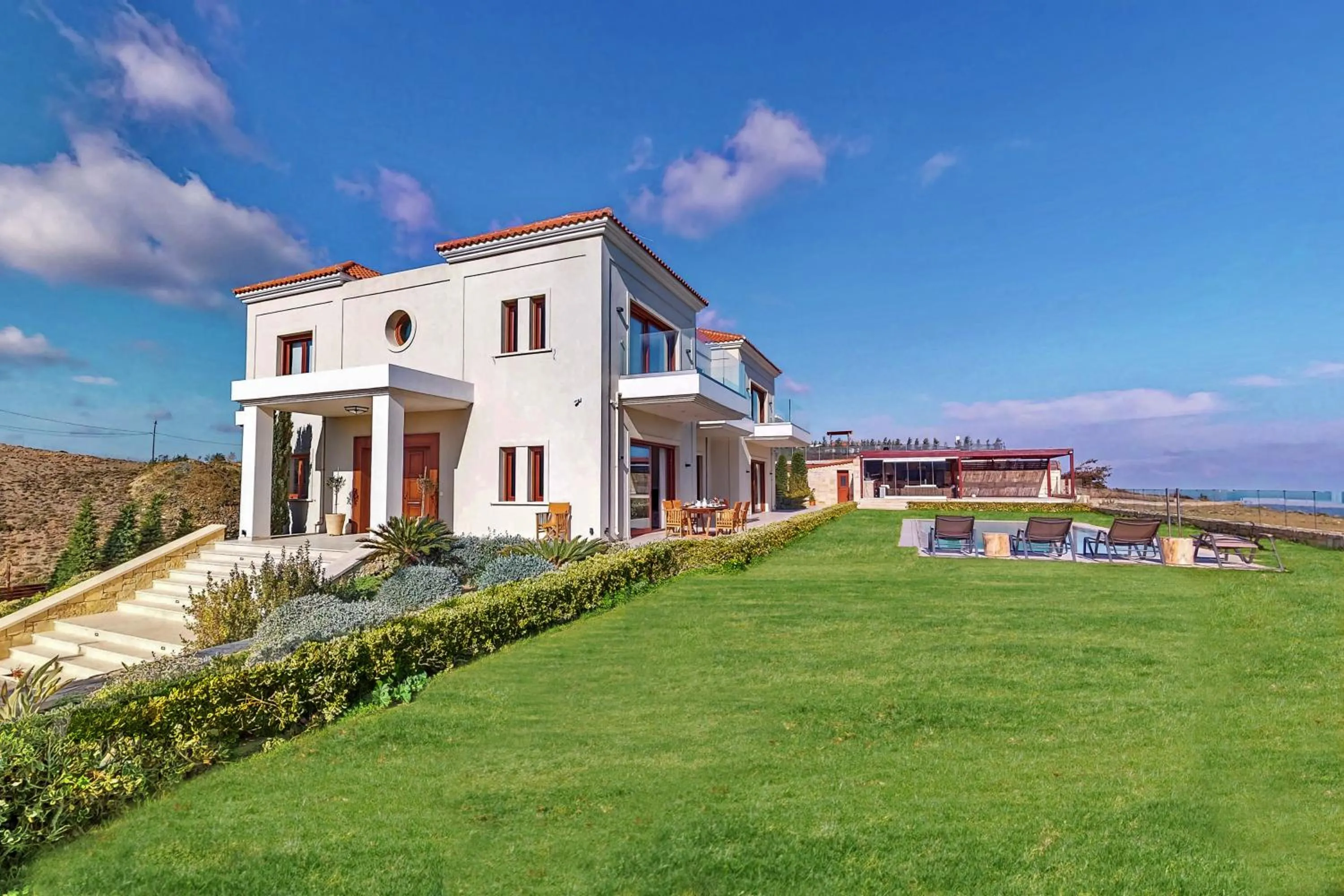 Facade/entrance in Ocean Villas Complex