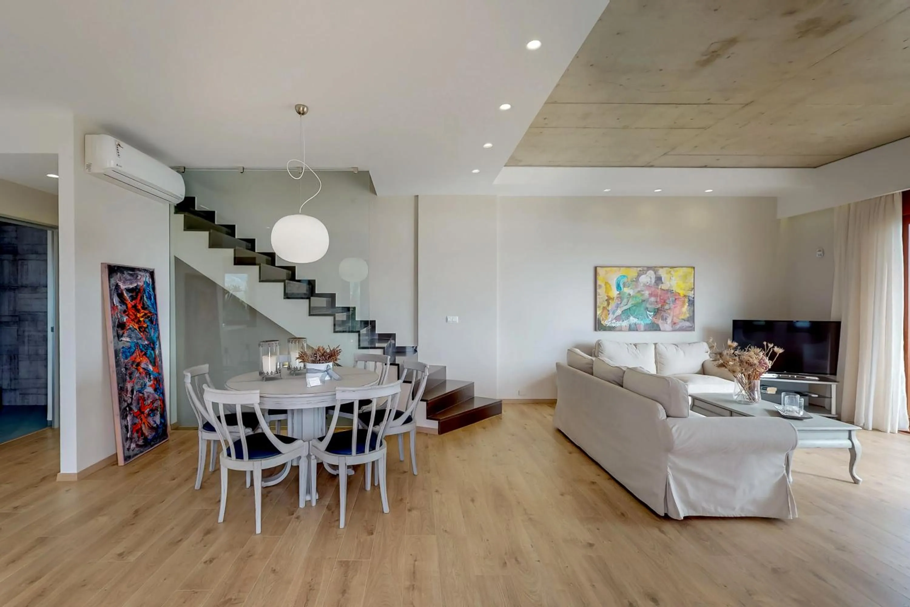 TV and multimedia in Ocean Villas Complex