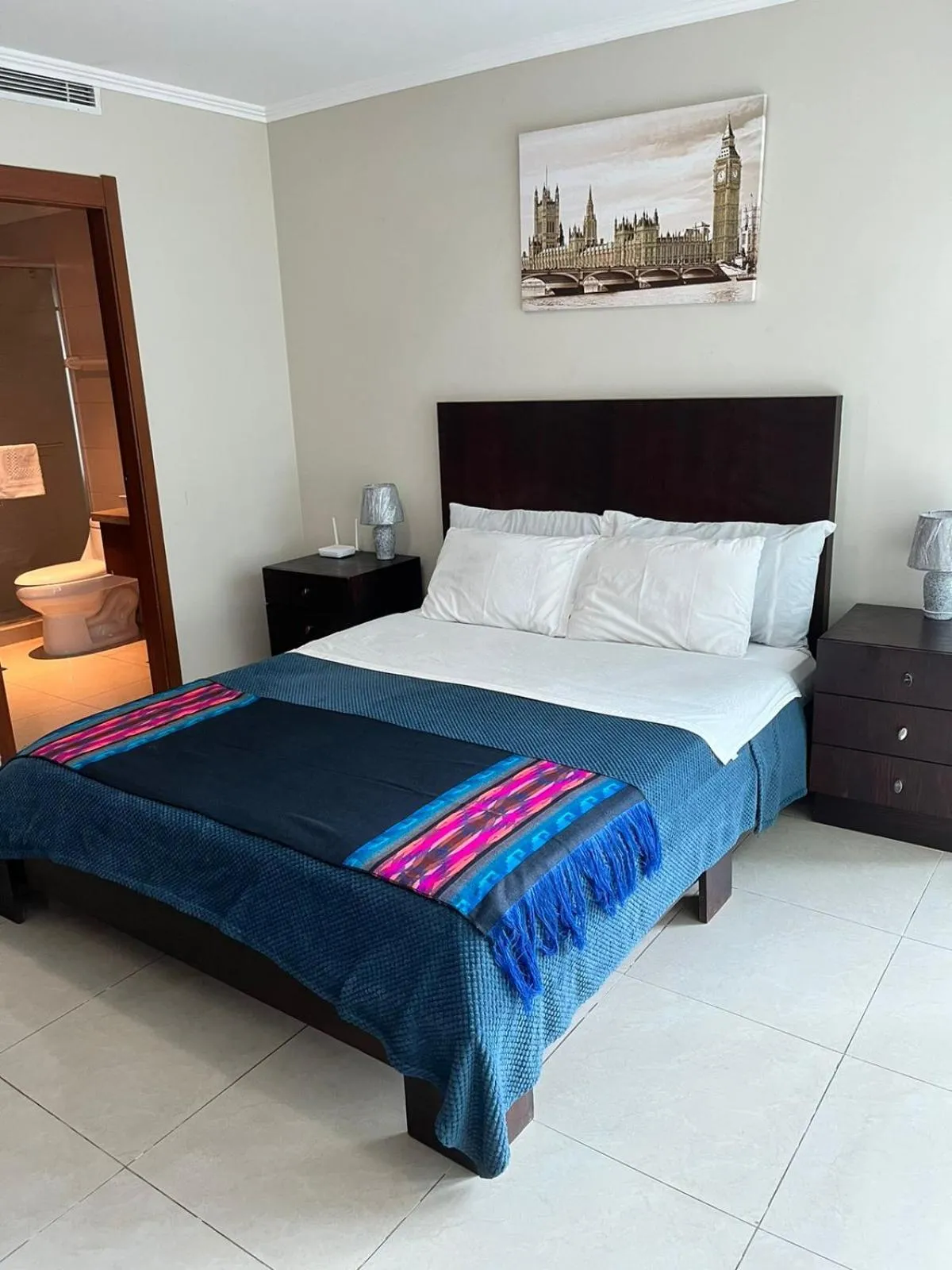 Puerto Santa Ana Suites Guayaquil