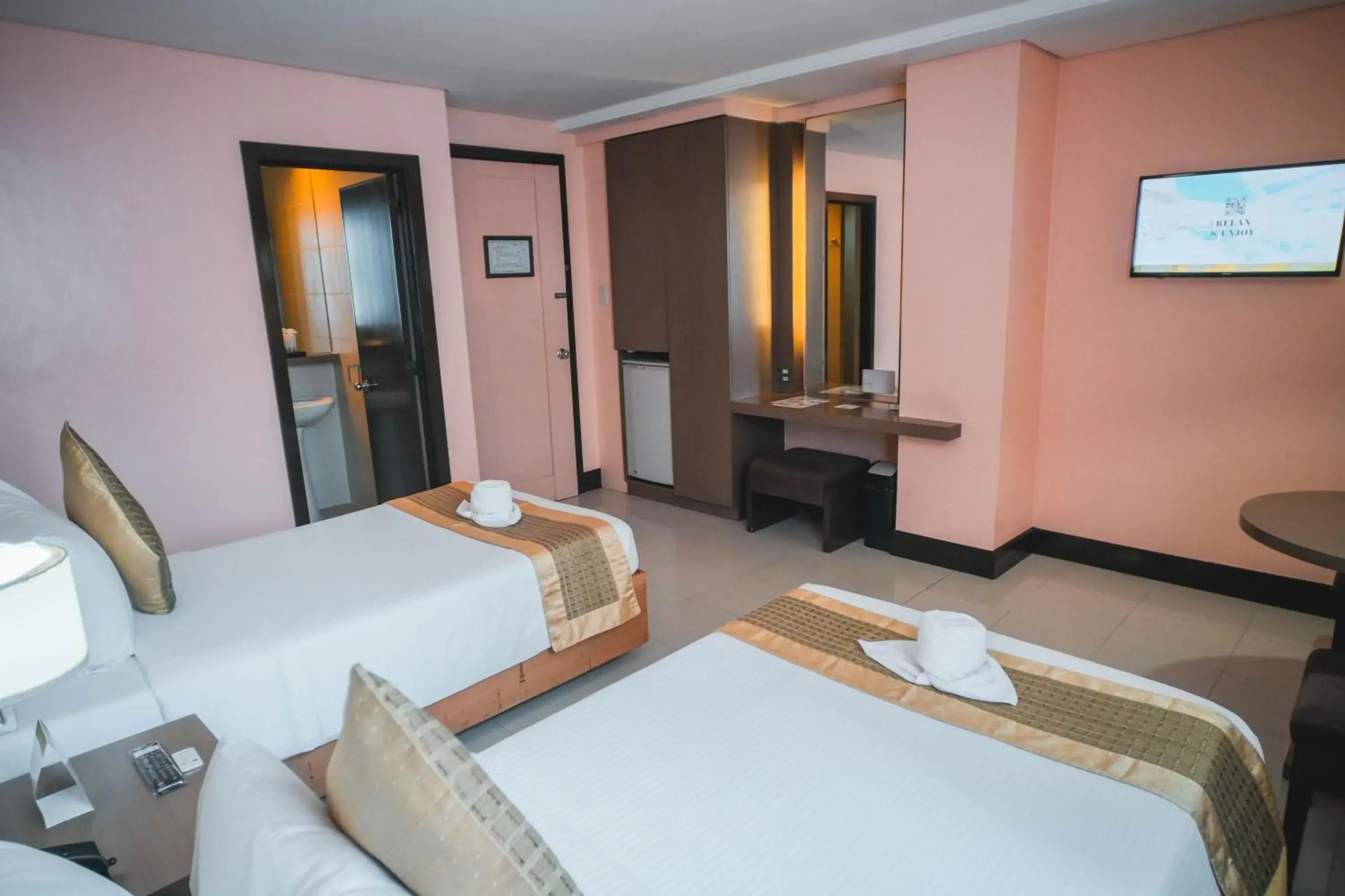 Bed in Manila Grand Opera Hotel Bed in Manila Grand Opera Hotel