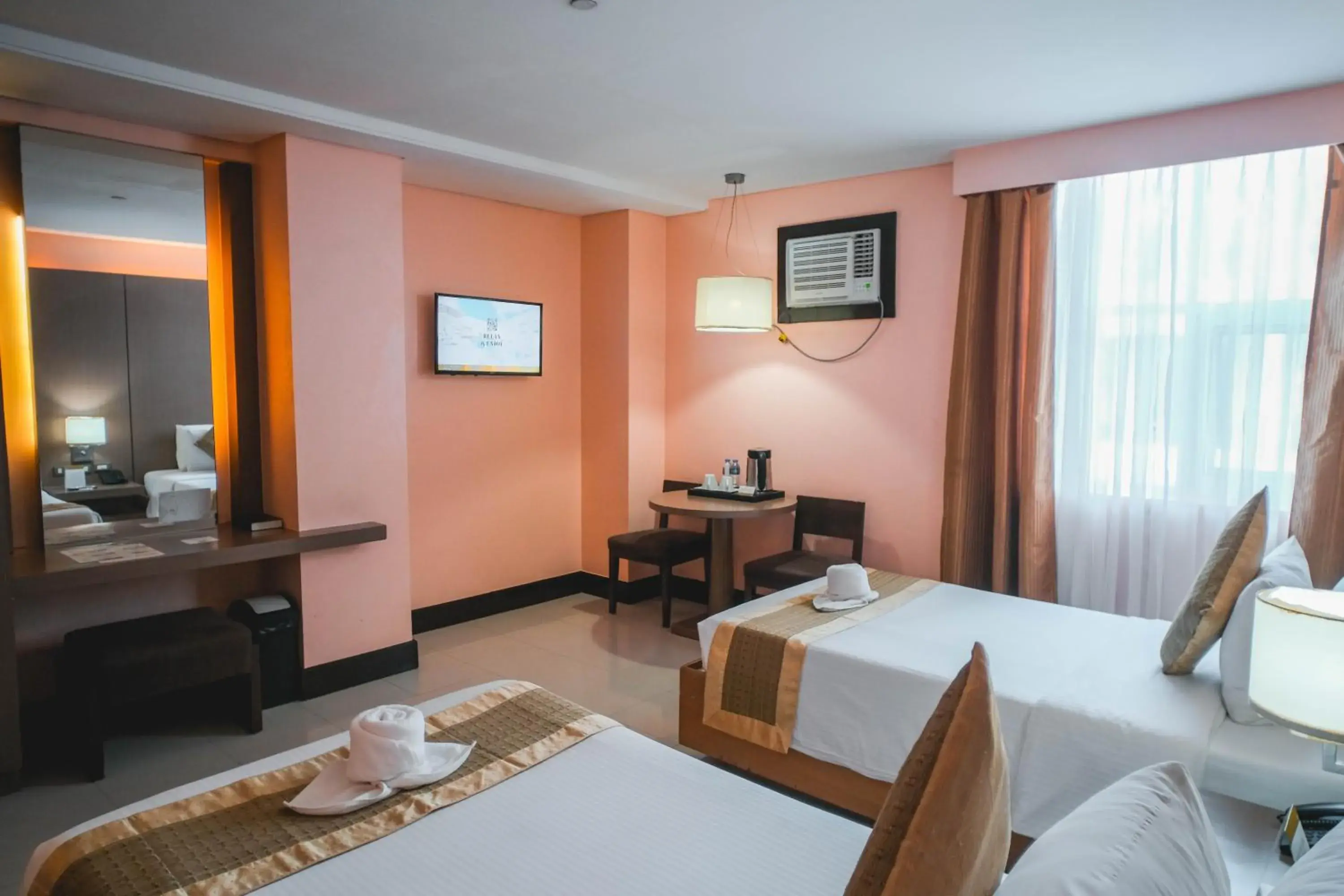 TV and multimedia, Bed in Manila Grand Opera Hotel TV and multimedia, Bed in Manila Grand Opera Hotel