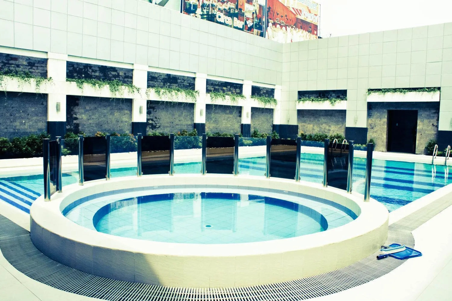 Swimming pool in Manila Grand Opera Hotel
