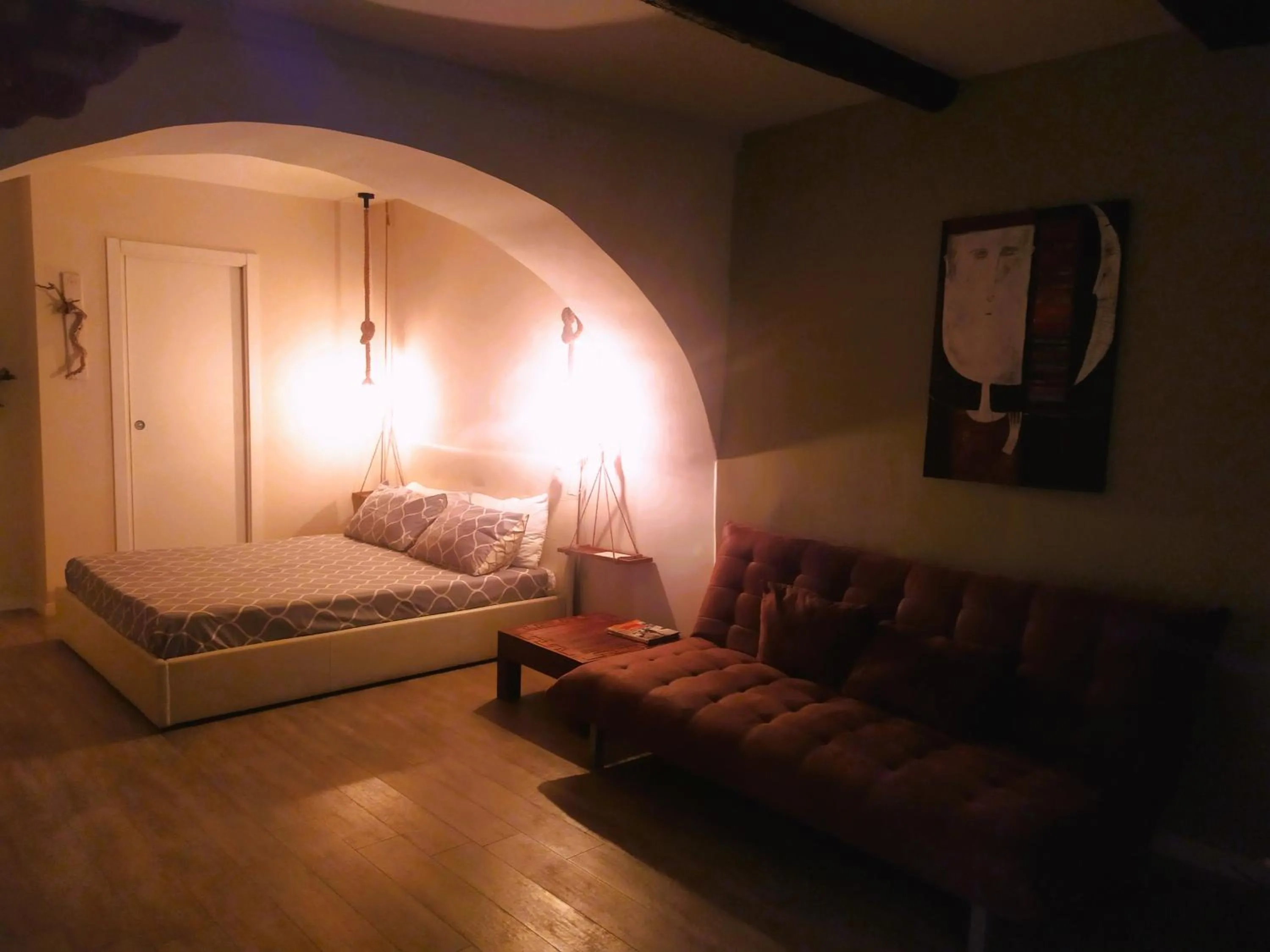 Bedroom, Bed in La 'NZIRIA