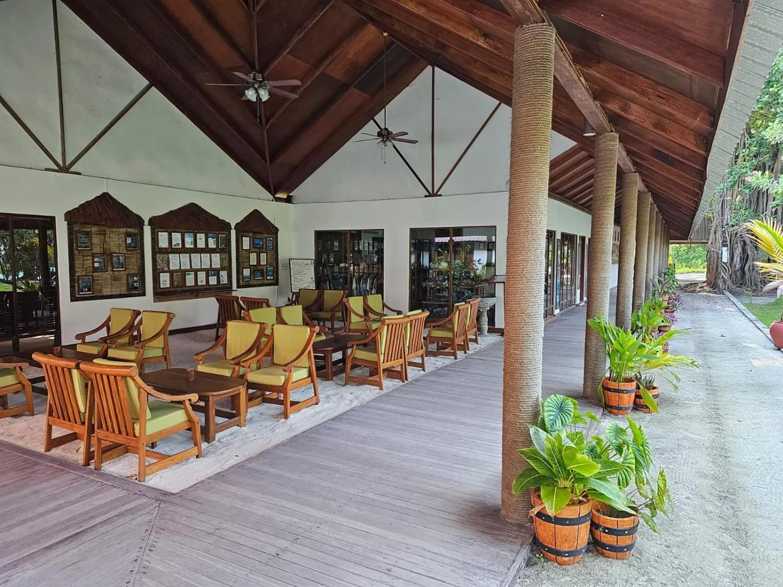 Property building in Filitheyo Island Resort