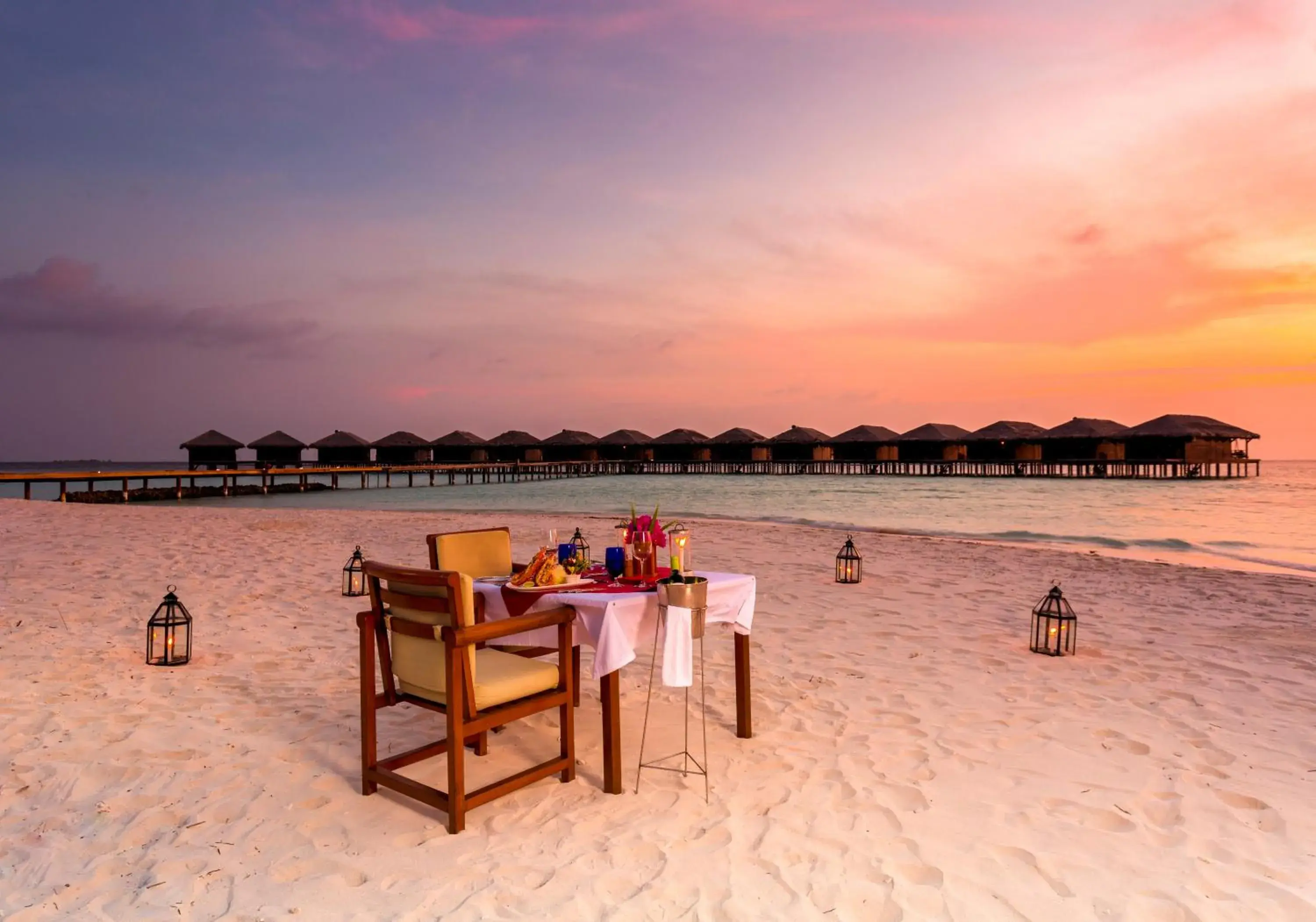 Restaurant/places to eat in Filitheyo Island Resort Restaurant/places to eat in Filitheyo Island Resort