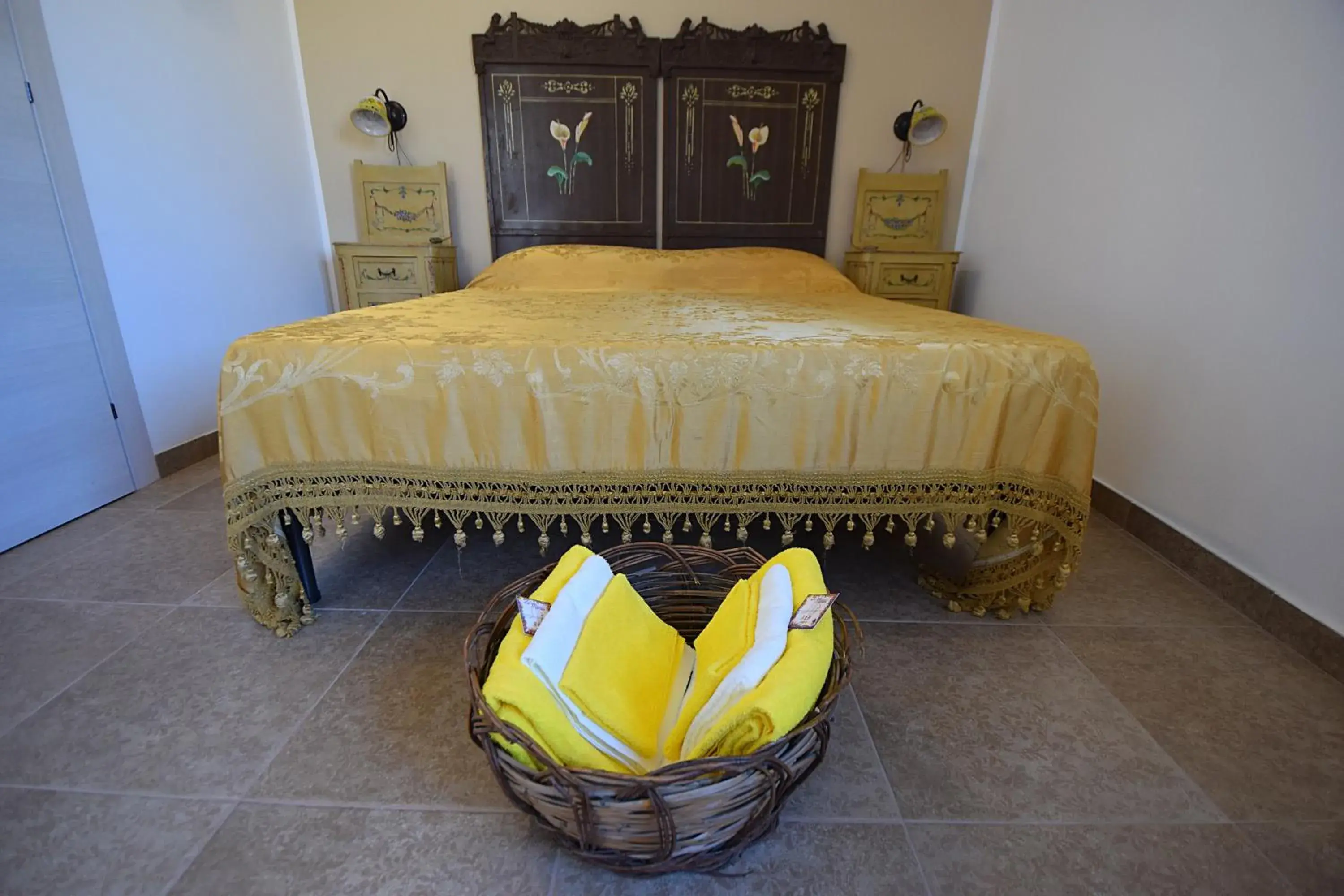 Double Room in Zù Mariu B&B Double Room in Zù Mariu B&B