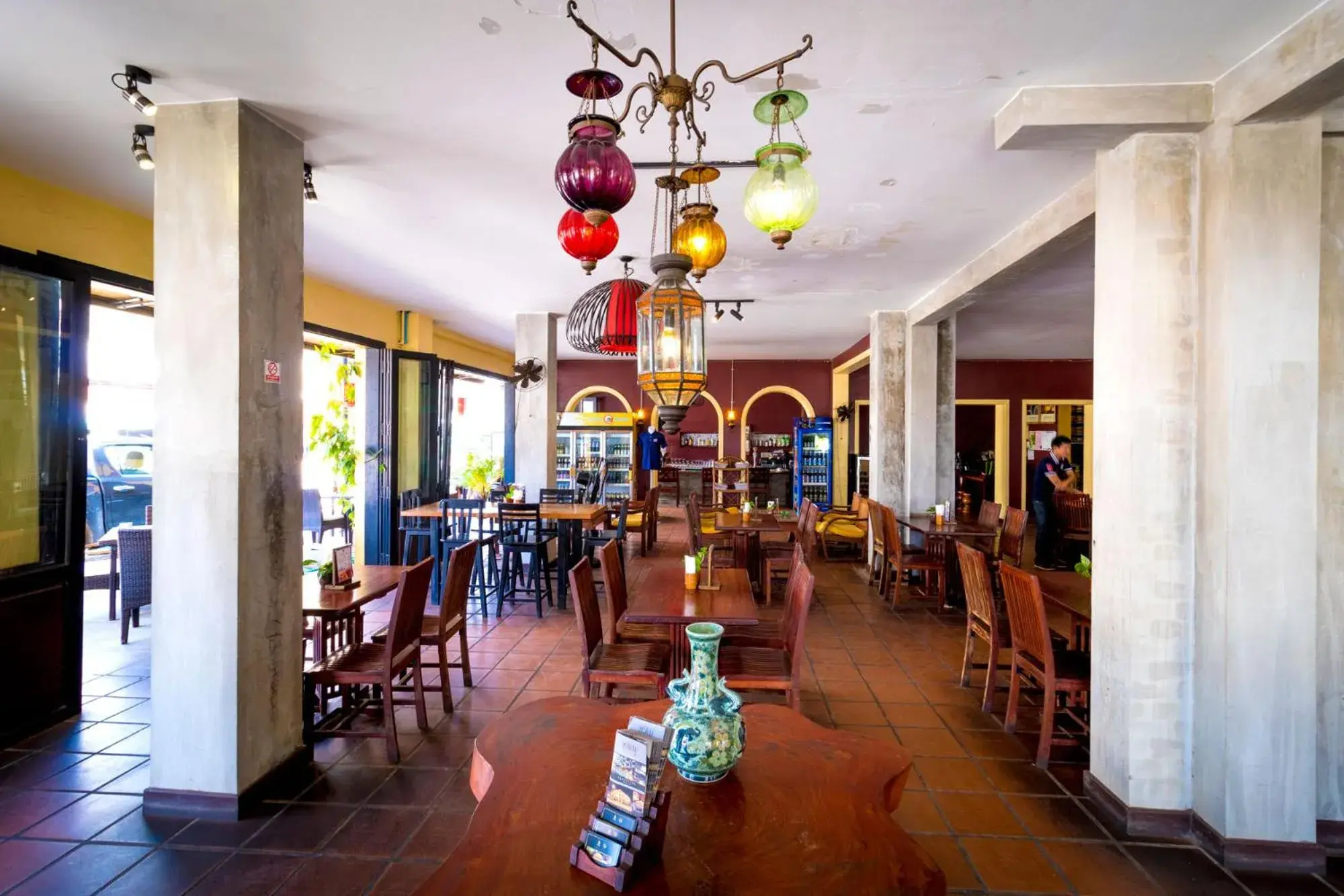 Restaurant/places to eat in Inthira Thakhek Restaurant/places to eat in Inthira Thakhek