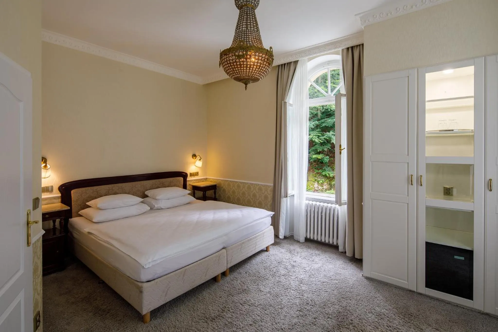 Bed in Villa Basileia Riverside