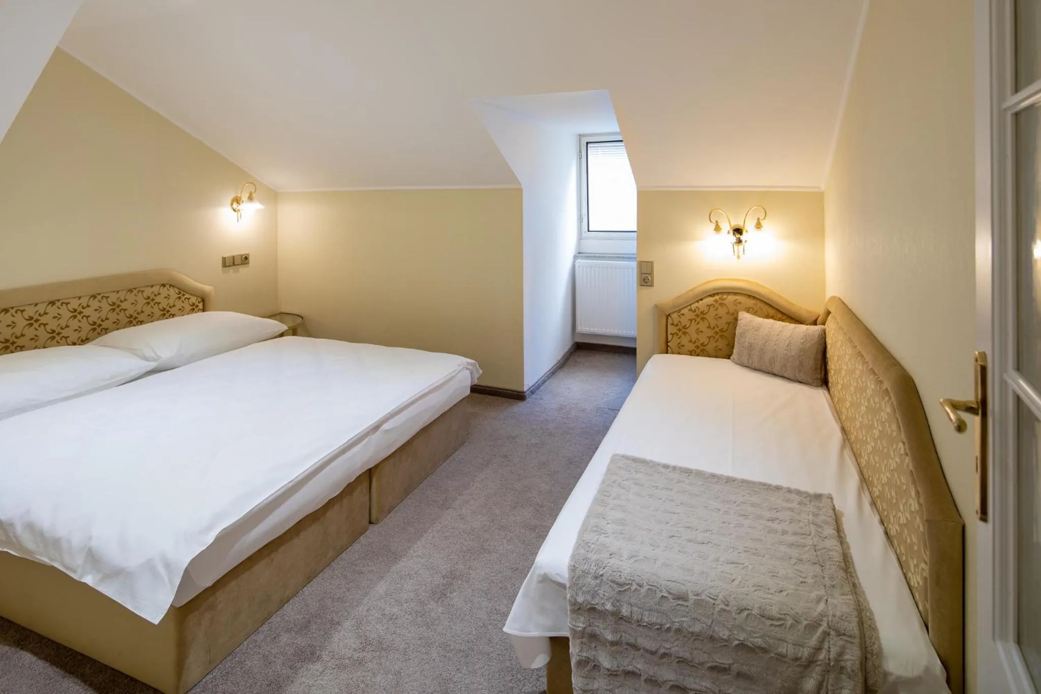 Bed in Villa Basileia Riverside