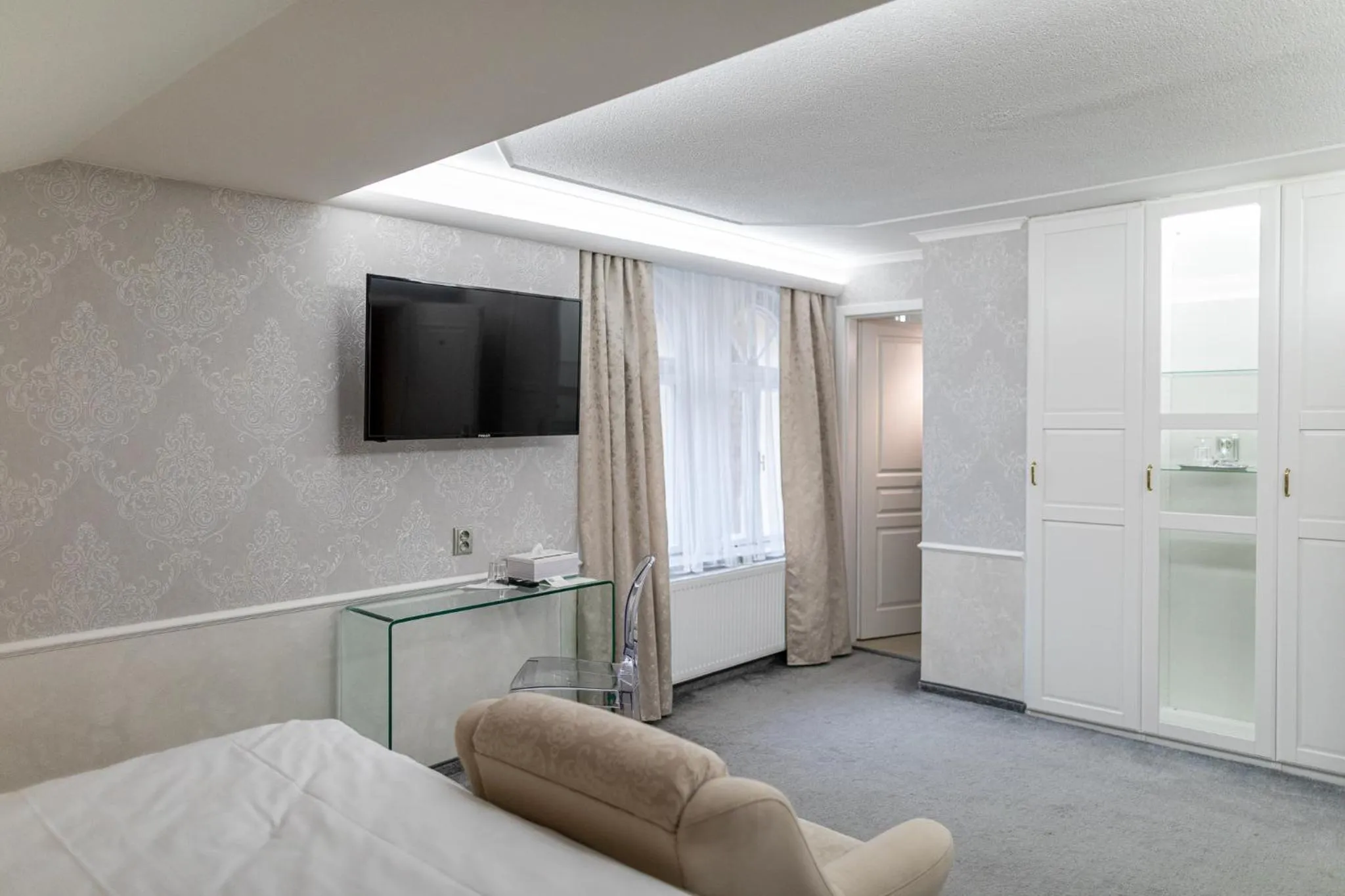 Bedroom, Bed in Villa Basileia Riverside