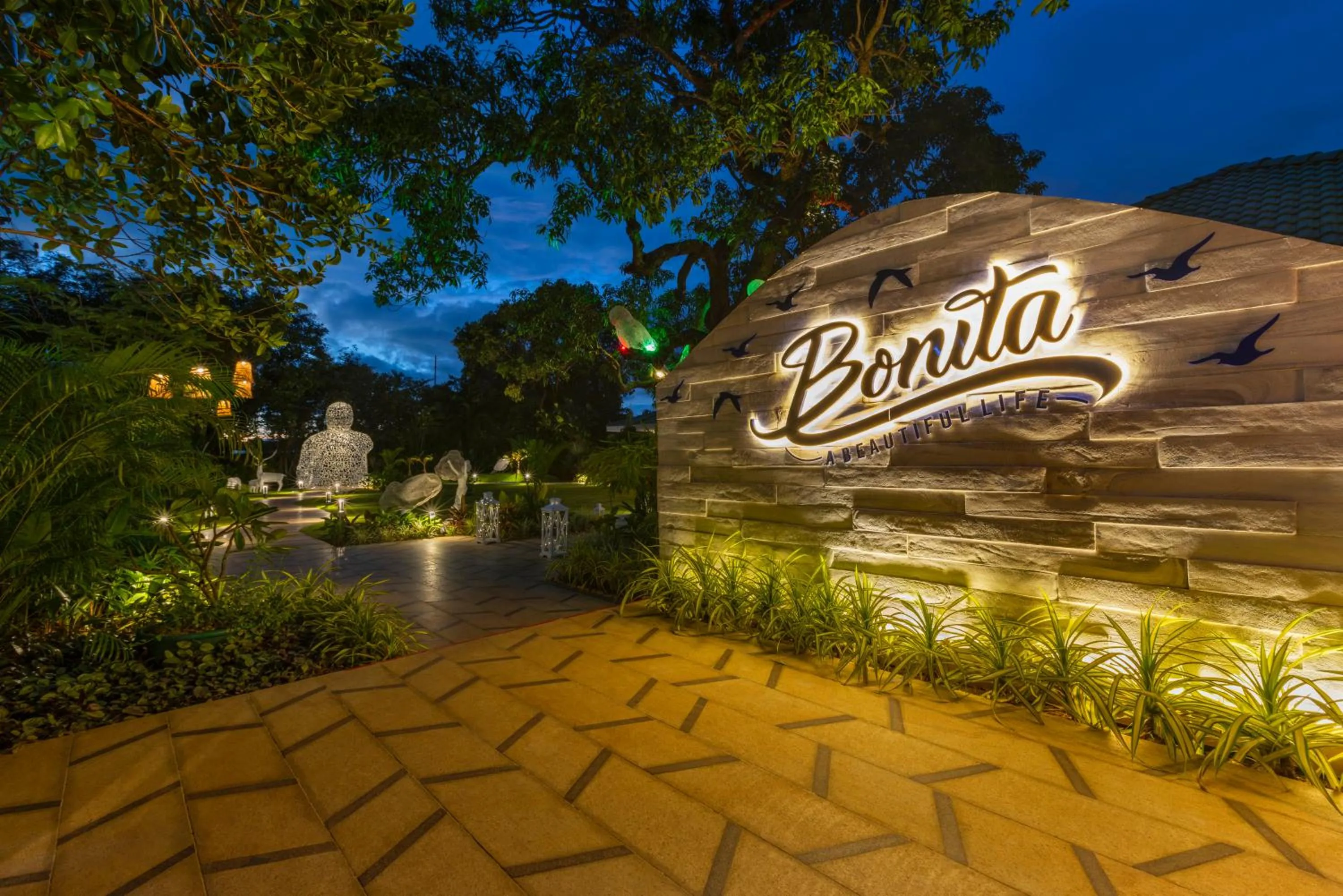 Restaurant/places to eat in Heritage Village Resort & Spa Goa