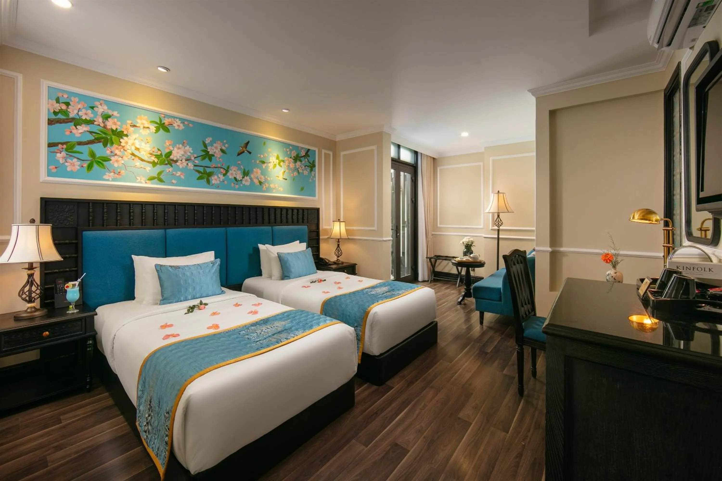 Bed in Hoi An Golden Holiday Hotel & Spa