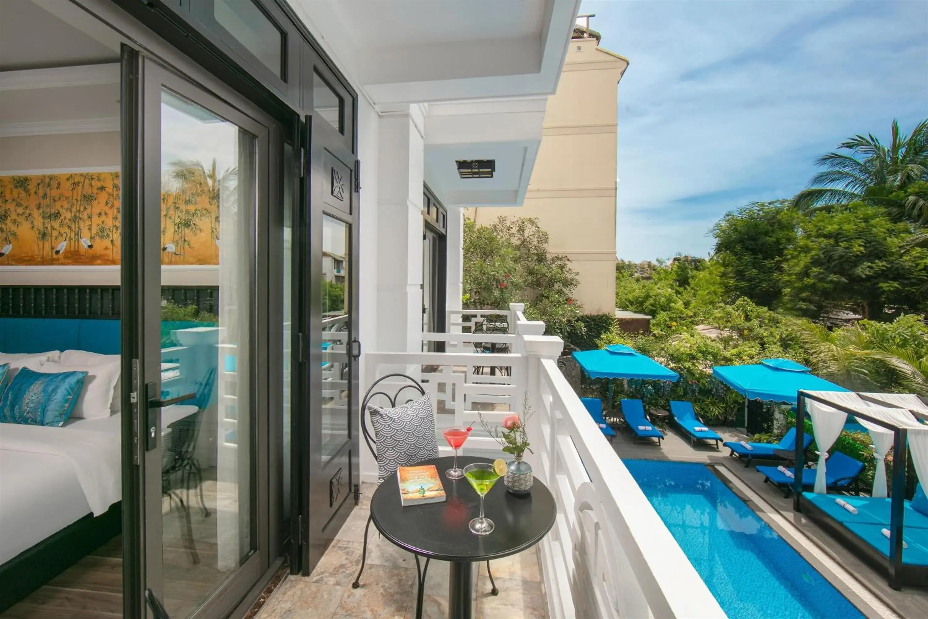 Pool view in Hoi An Golden Holiday Hotel & Spa Pool view in Hoi An Golden Holiday Hotel & Spa
