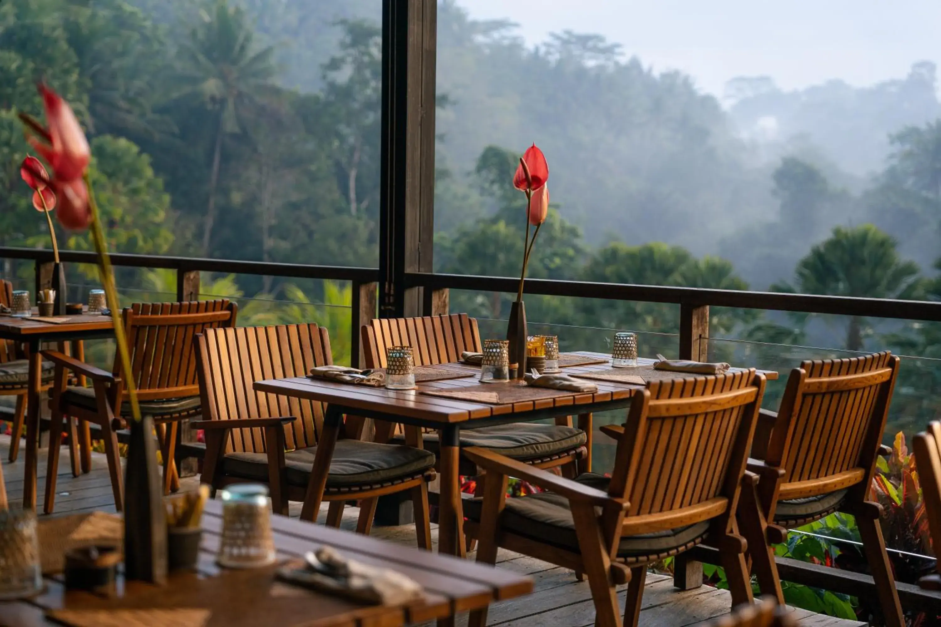 Restaurant/places to eat in Chapung Sebali Resort Restaurant/places to eat in Chapung Sebali Resort