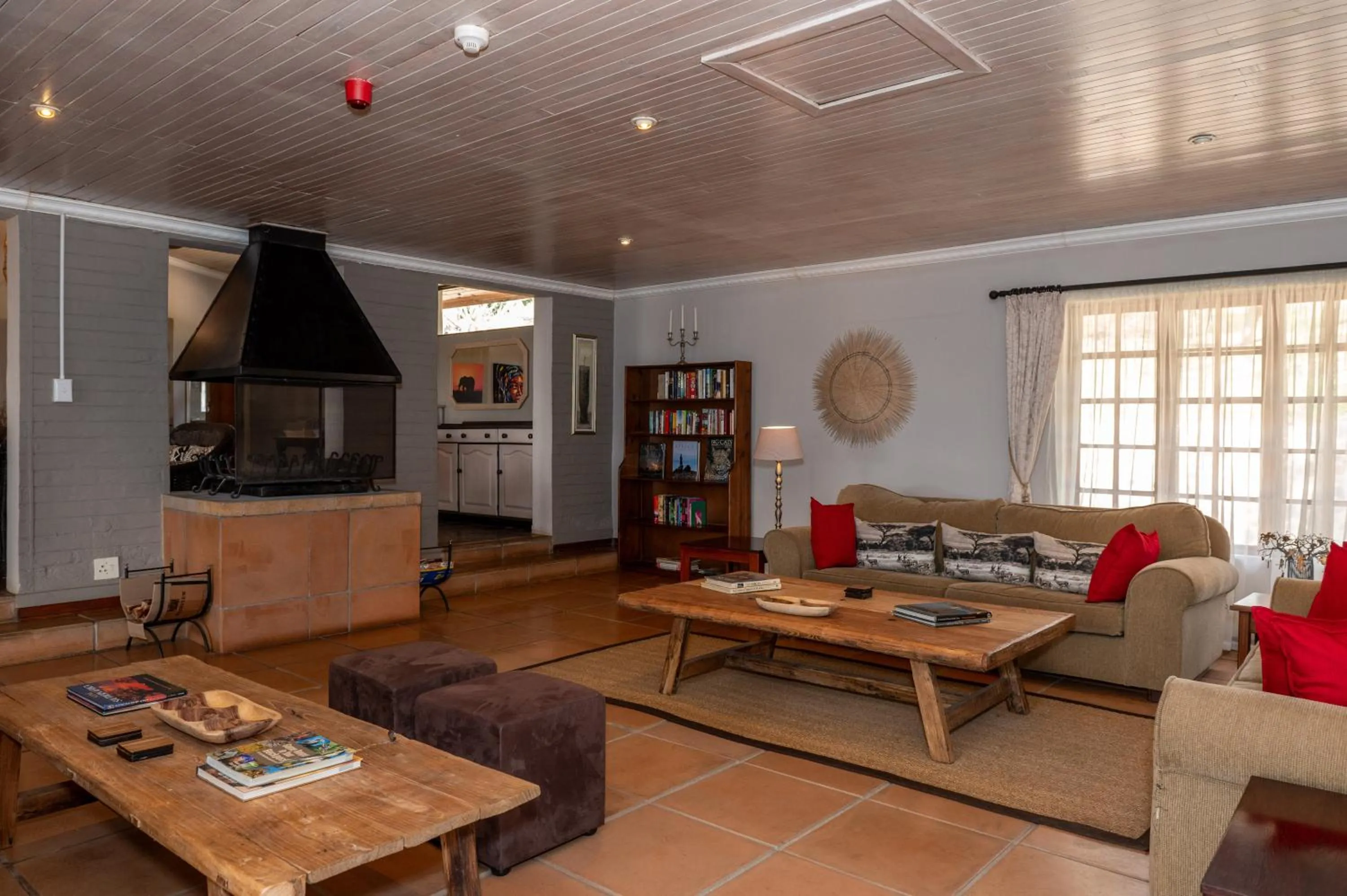 Living room in Chestnut Country Lodge