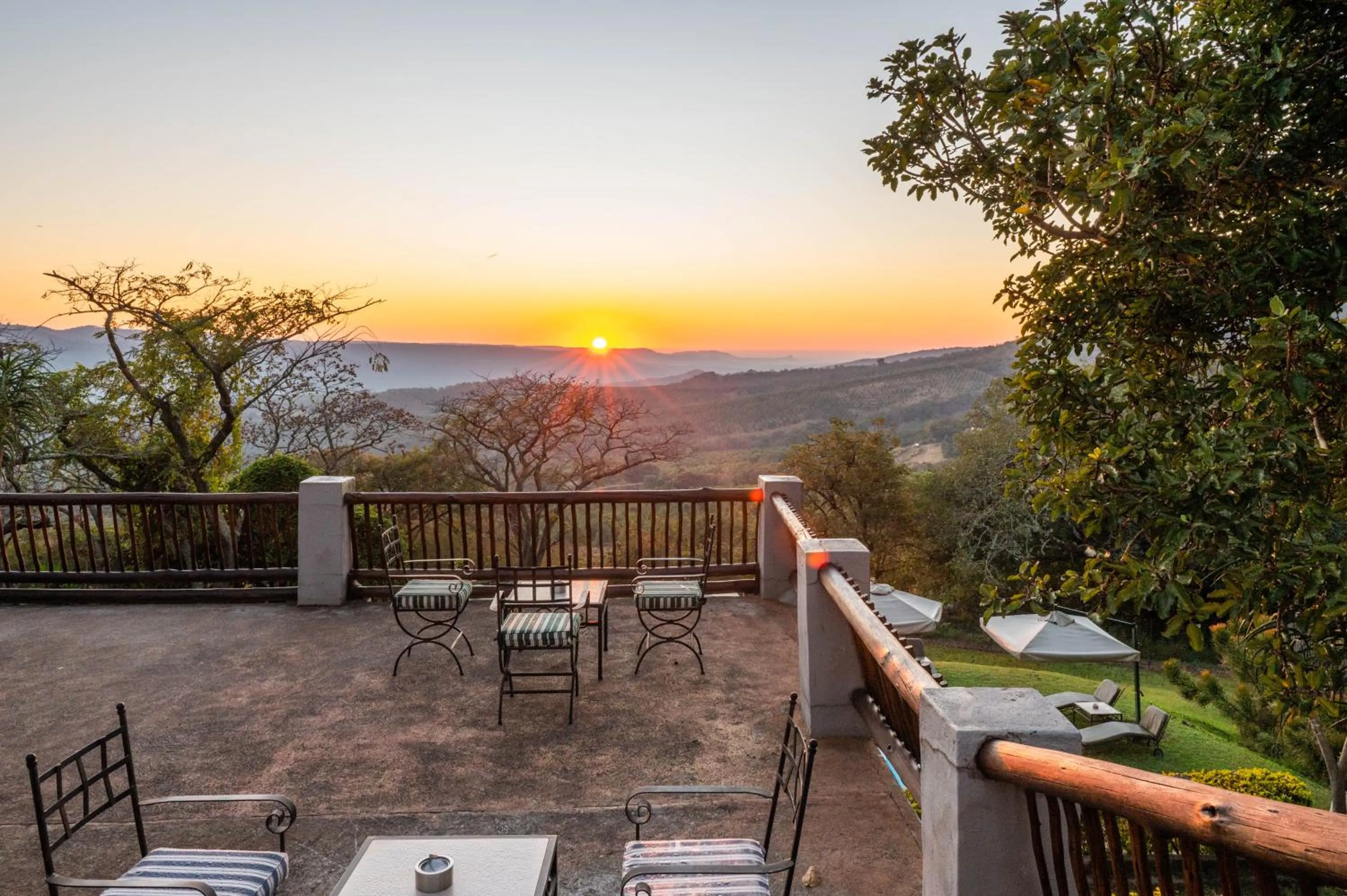 Balcony/Terrace in Chestnut Country Lodge