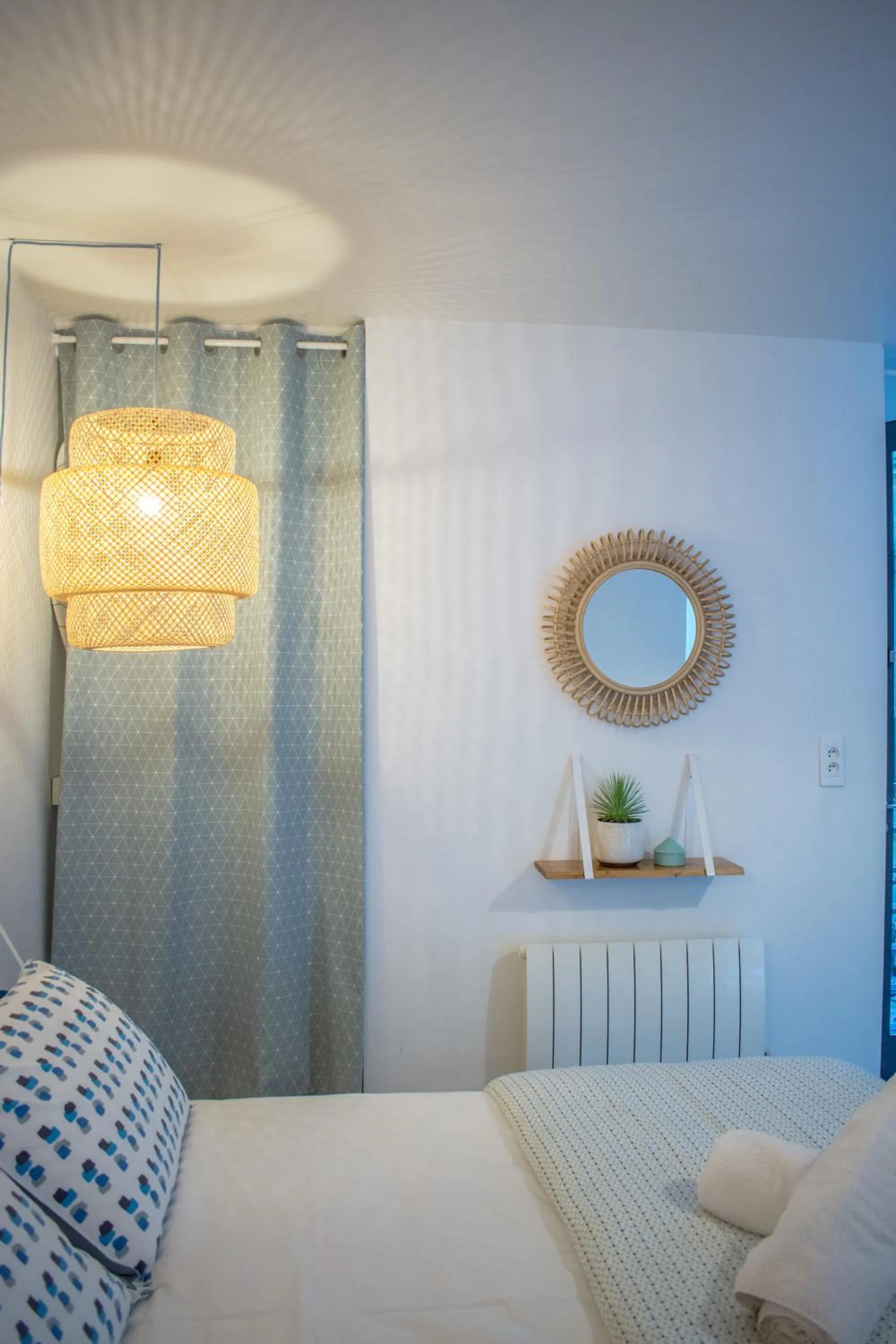 Bedroom, Bed in La Maison de Valentine