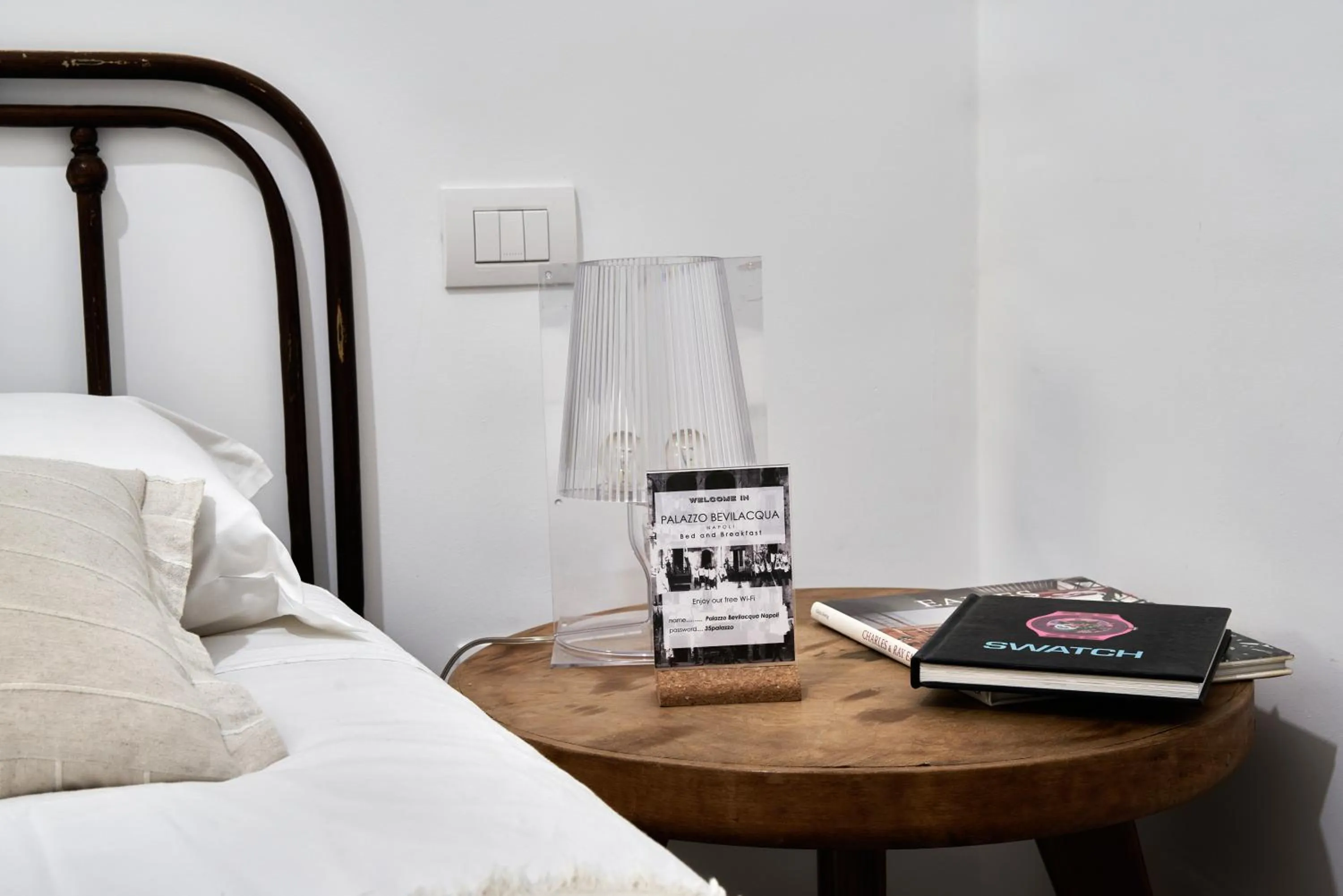 Bed in Palazzo Bevilacqua Napoli B&B