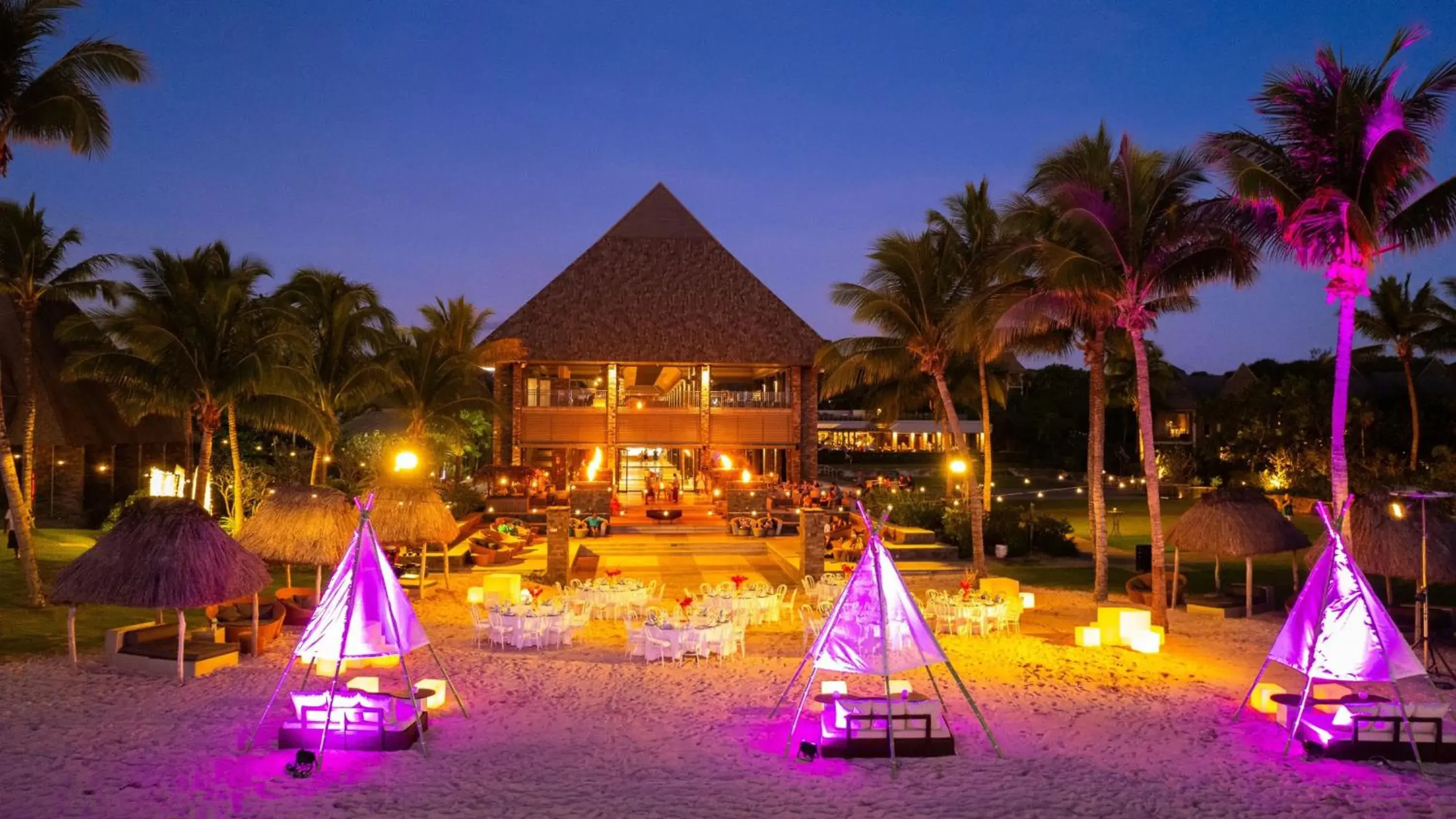 Restaurant/places to eat in InterContinental Fiji Golf Resort & Spa by IHG Restaurant/places to eat in InterContinental Fiji Golf Resort & Spa by IHG