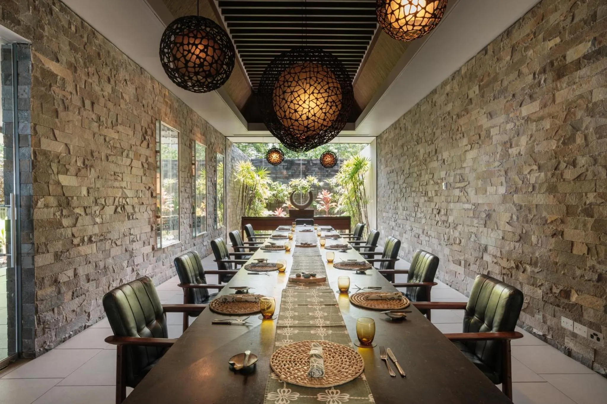 Restaurant/places to eat in InterContinental Fiji Golf Resort & Spa by IHG