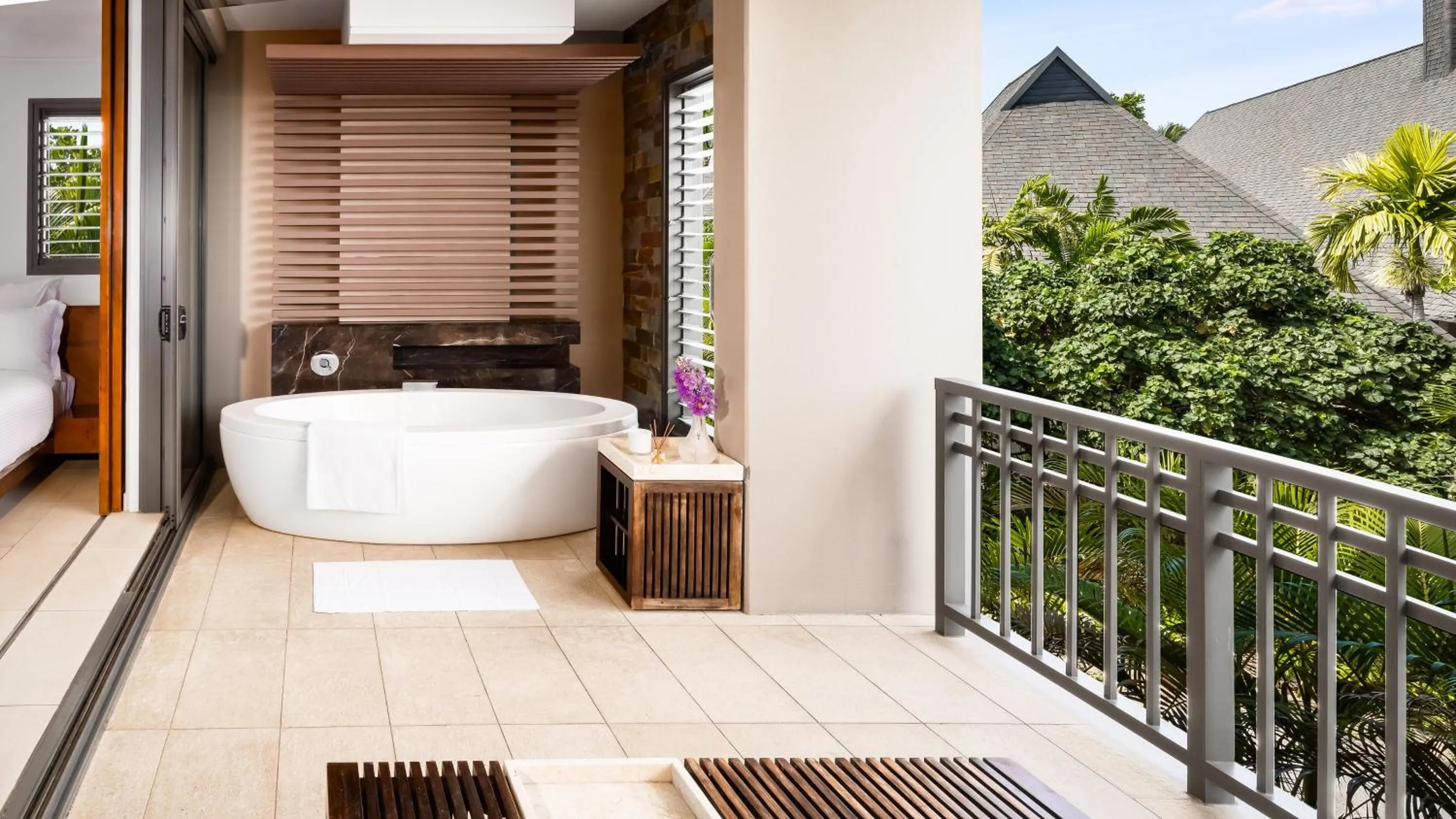 Photo of the whole room in InterContinental Fiji Golf Resort & Spa by IHG