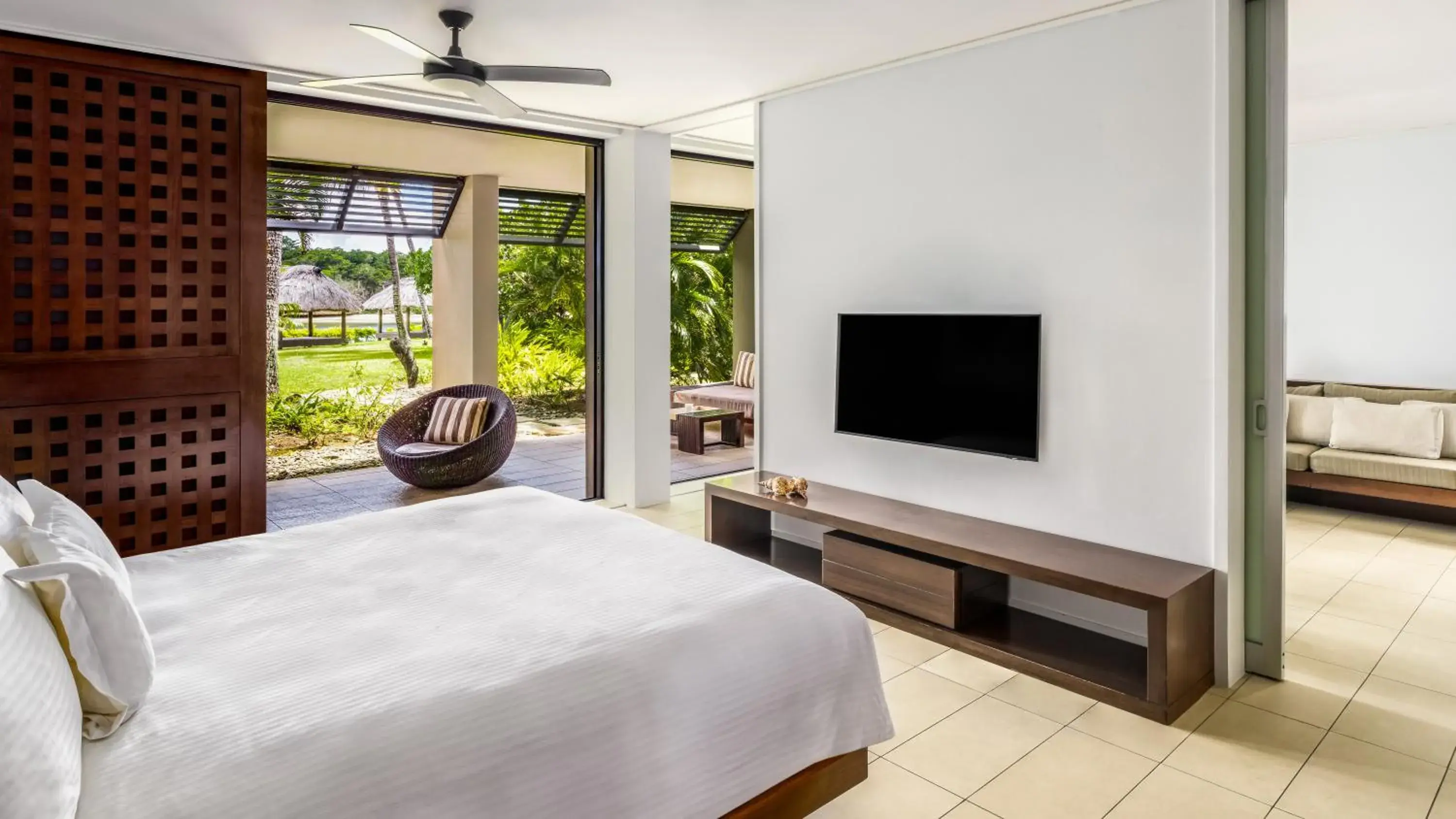 Property building, Bed in InterContinental Fiji Golf Resort & Spa by IHG Property building, Bed in InterContinental Fiji Golf Resort & Spa by IHG