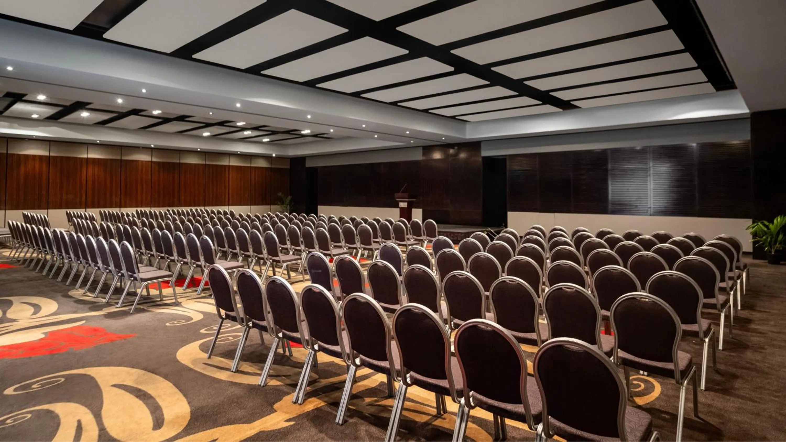 Banquet/Function facilities in InterContinental Fiji Golf Resort & Spa by IHG