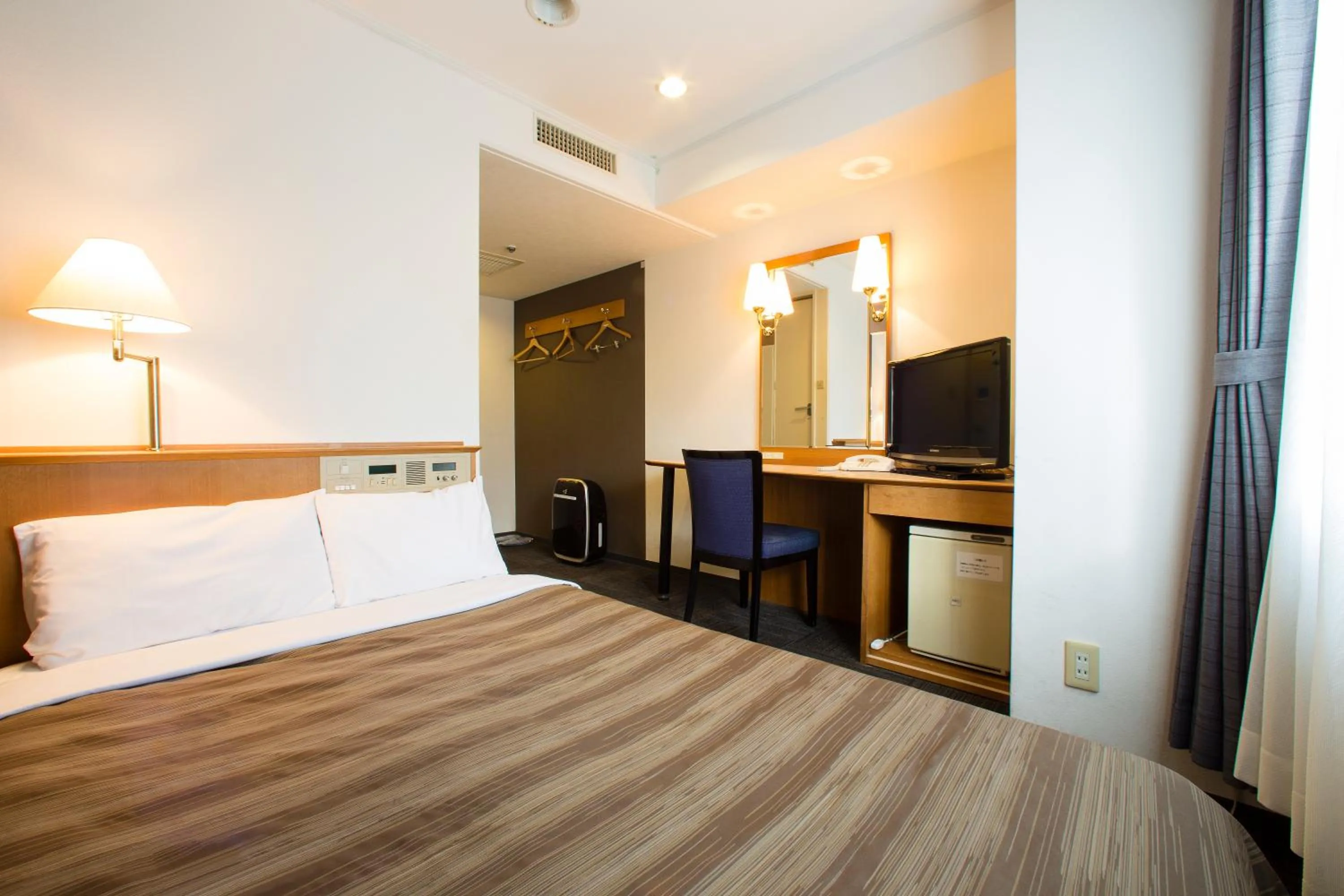Bedroom, Bed in Ark Hotel Osaka Shinsaibashi -ROUTE INN HOTELS-