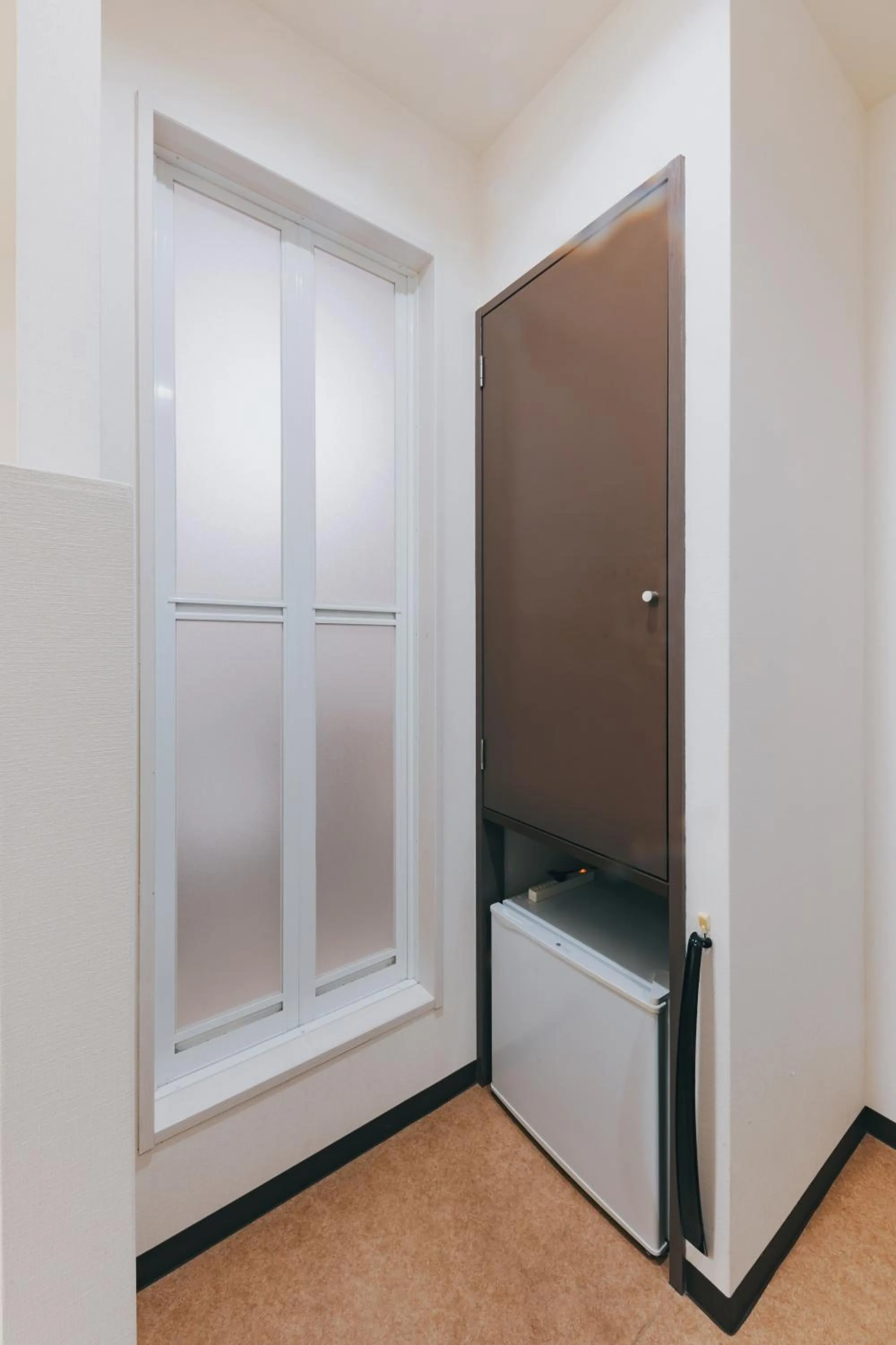 wardrobe in OKINI HOTEL namba