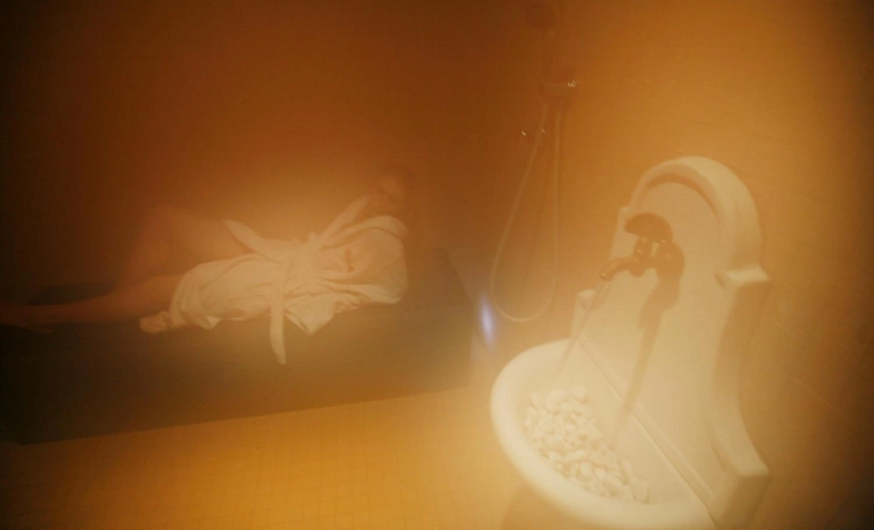 Steam room in Cascina Scova Resort